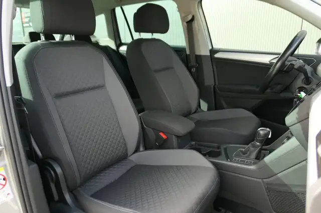 Volkswagen Tiguan view 15