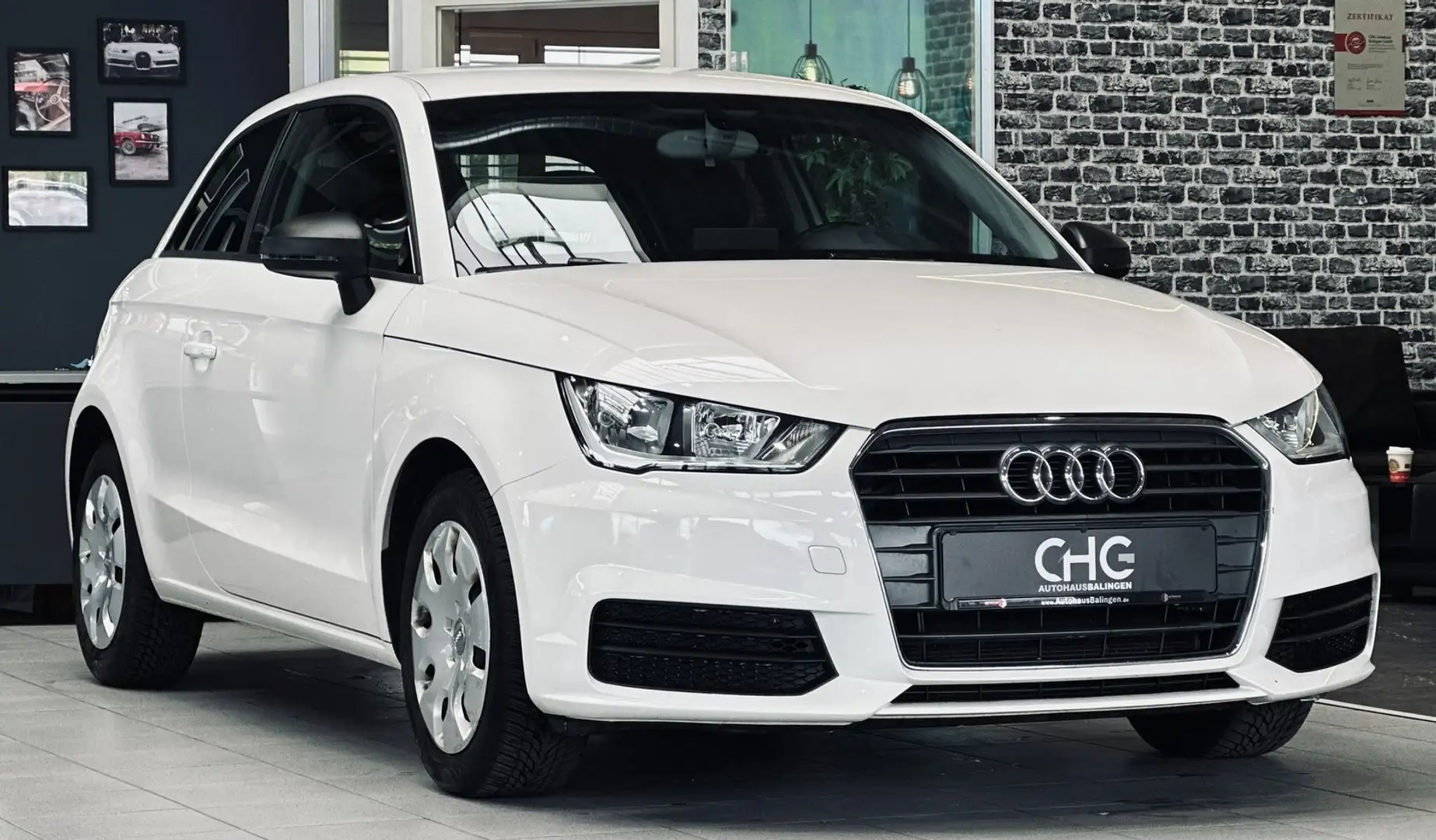 Audi A1 basis NAVI|EP-HILFE Blanco - 1