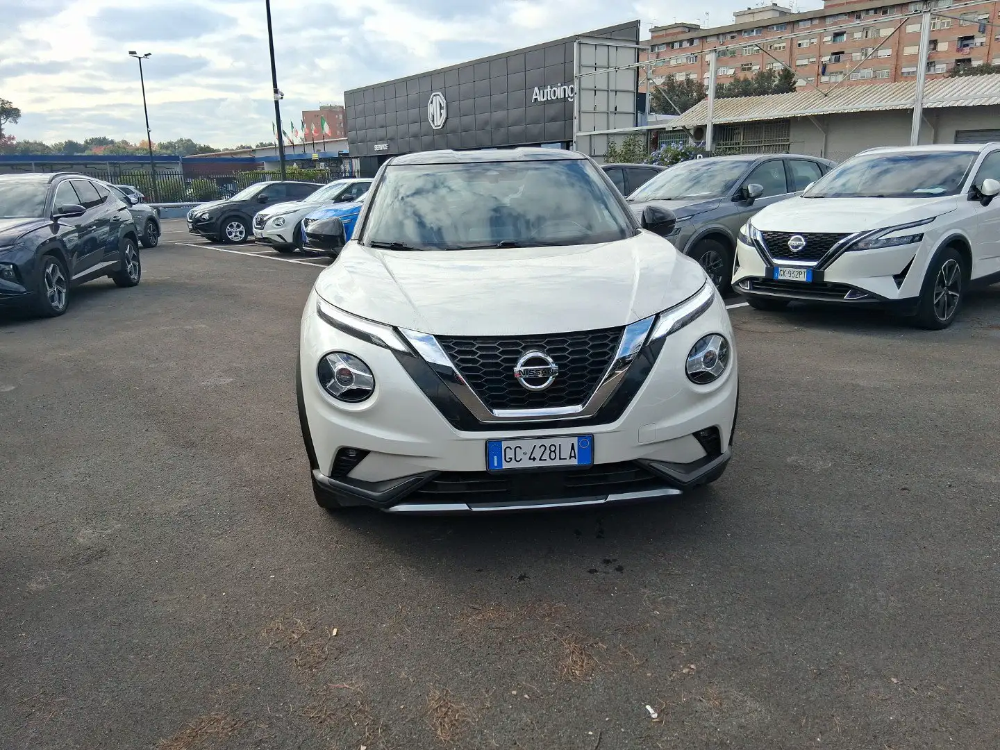 Nissan Juke Juke 1.0 DIG-T 114 CV DCT N-Design Bianco - 2