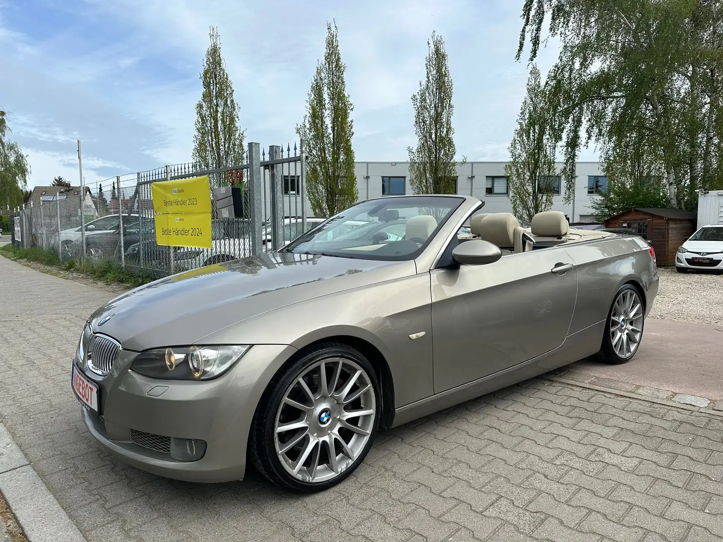 BMW 335 i Cabrio,BMW Scheckheft,VOLL,AUTOMATIK,TÜV NEU! Бронзовий - 1