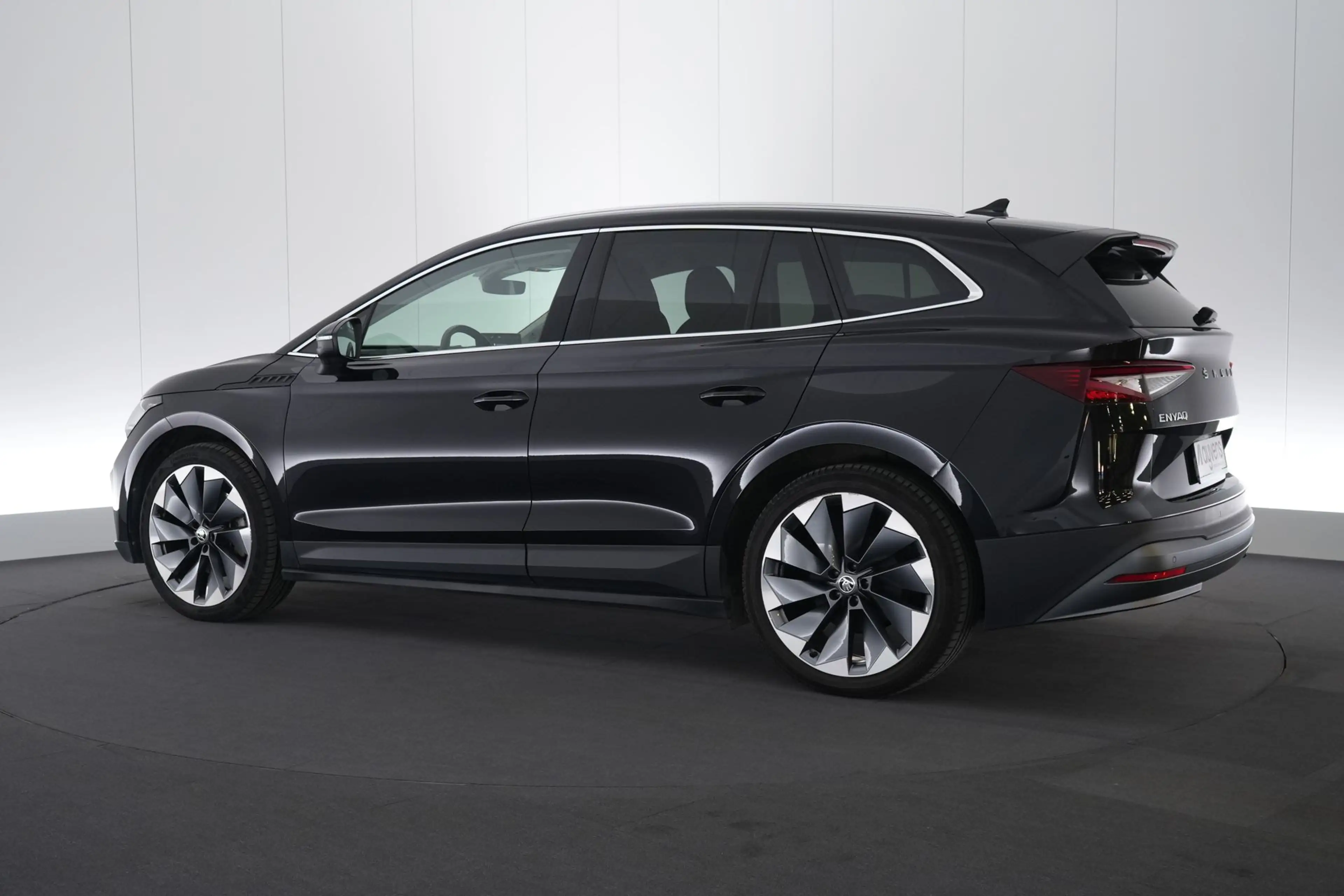 Skoda Enyaq 82 kWh 80 Launch+ LEDER/CUIR LED GPS PDC CAM Keyle — photo 10