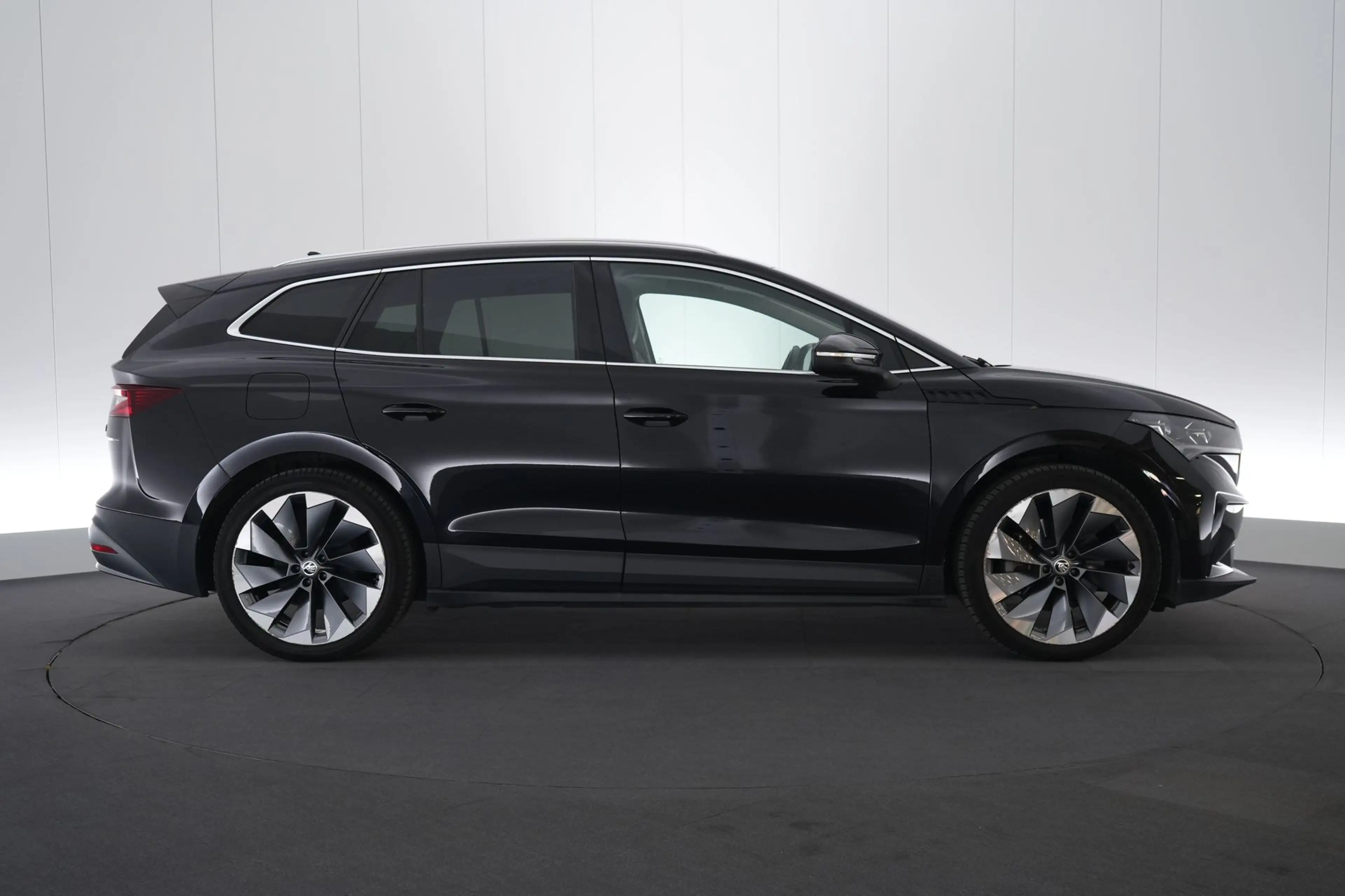 Skoda Enyaq 82 kWh 80 Launch+ LEDER/CUIR LED GPS PDC CAM Keyle — photo 5