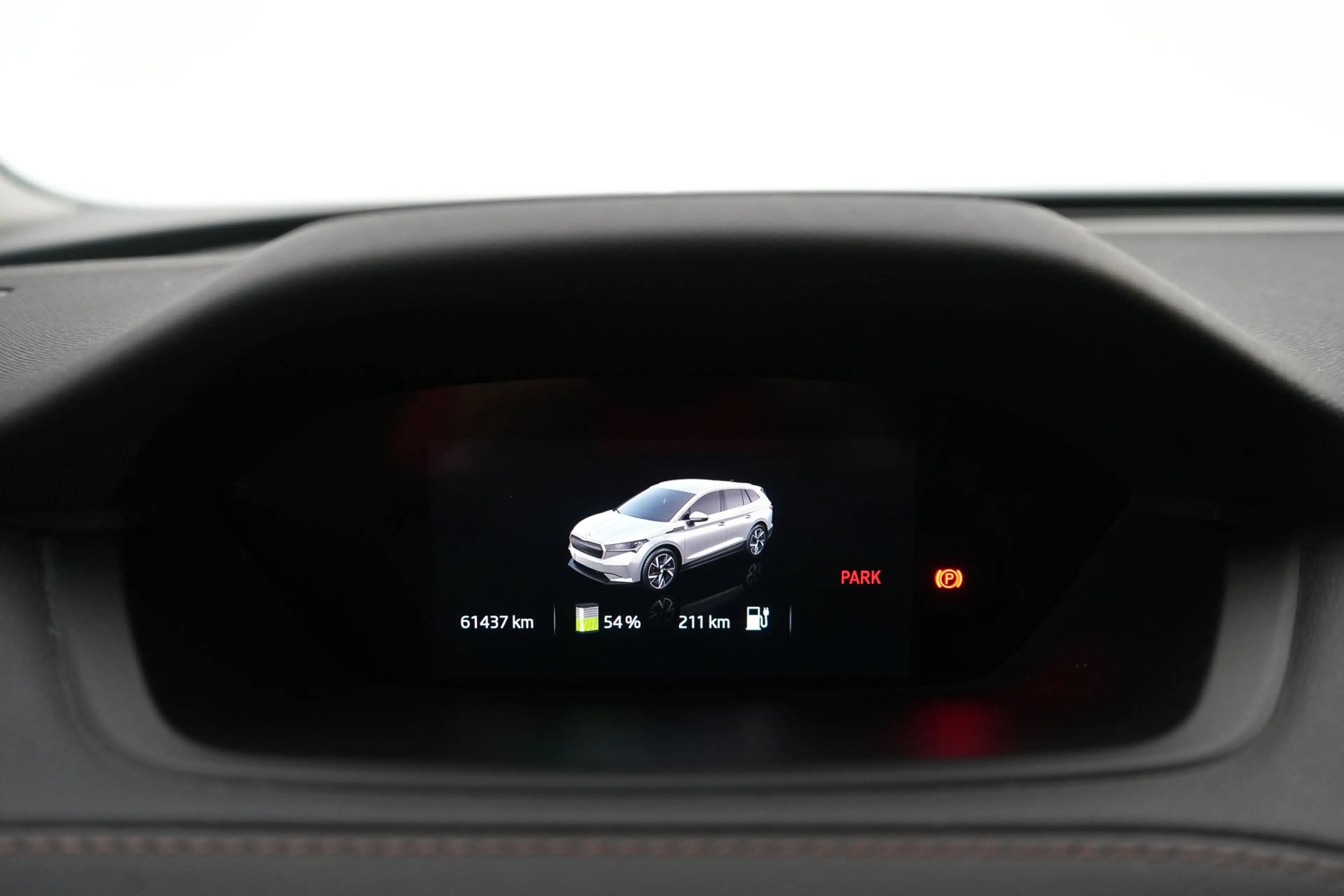 Skoda Enyaq 82 kWh 80 Launch+ LEDER/CUIR LED GPS PDC CAM Keyle — photo 14