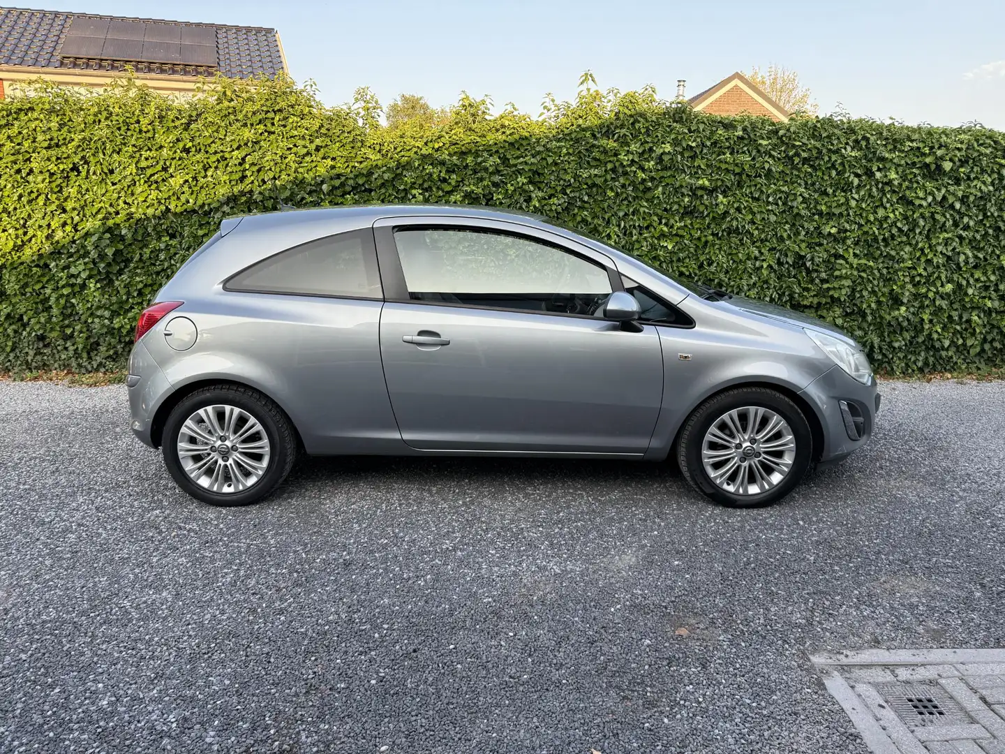 Opel Corsa 1.2 EcoFlex Cosmo LPG | Navi | Airco | Cruise Cont Grau - 2