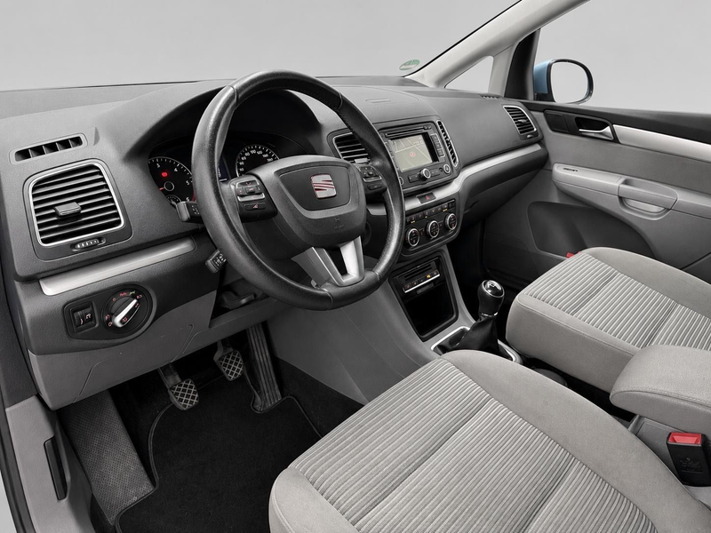 SEAT Alhambra Style  4x4  * 7- SITZER * R-KAM * NAVI — photo 3