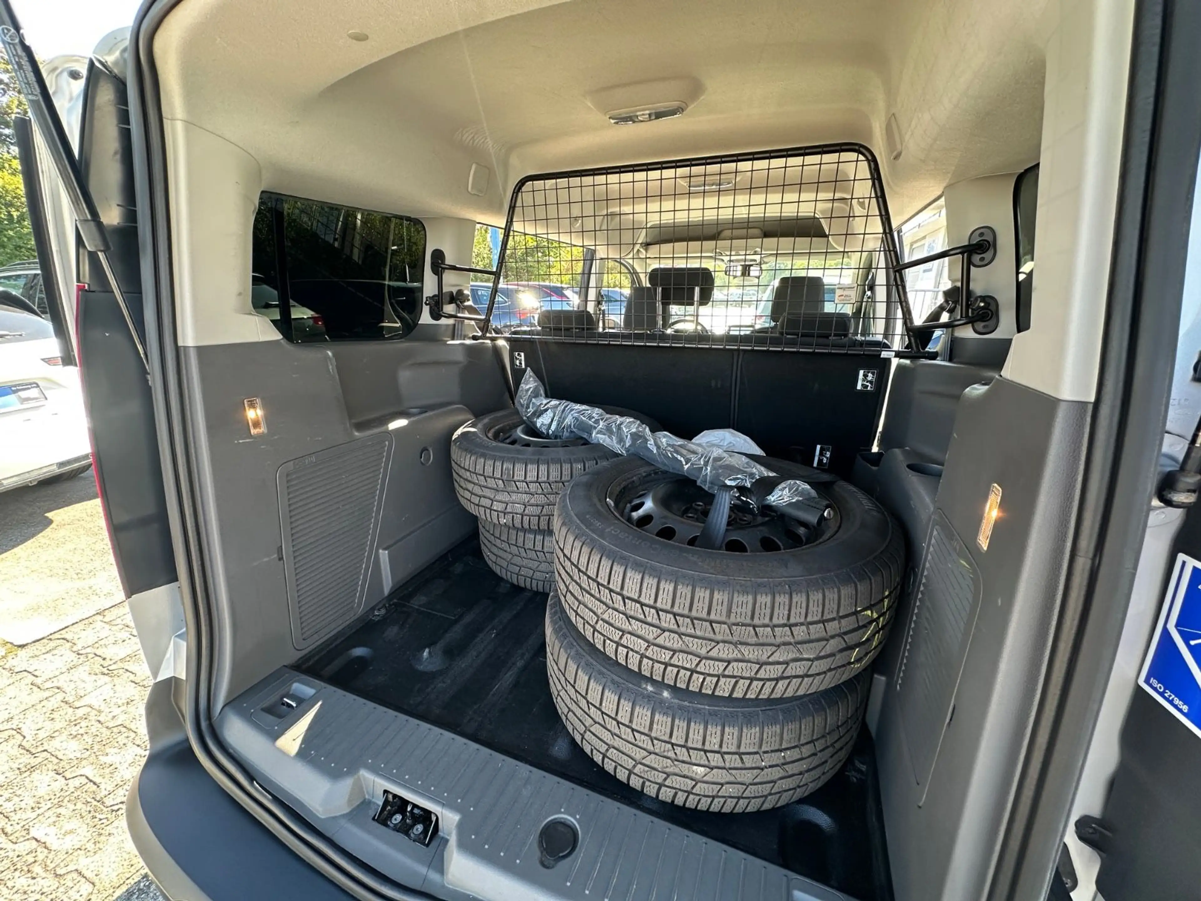 Ford Transit Connect 230* 5-Sitz*StandHeiz*R-Cam*Navi — photo 15