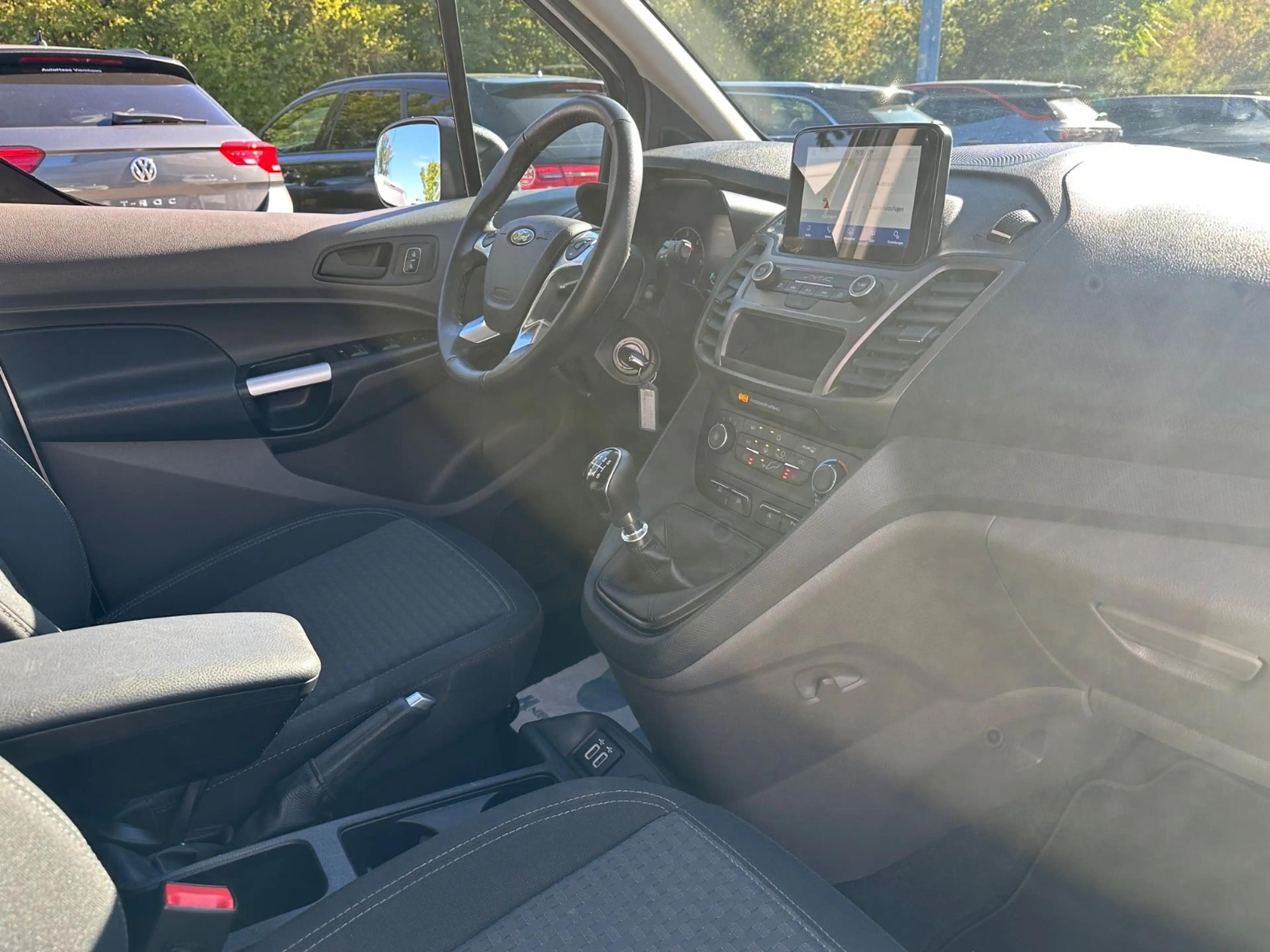 Ford Transit Connect 230* 5-Sitz*StandHeiz*R-Cam*Navi — photo 10