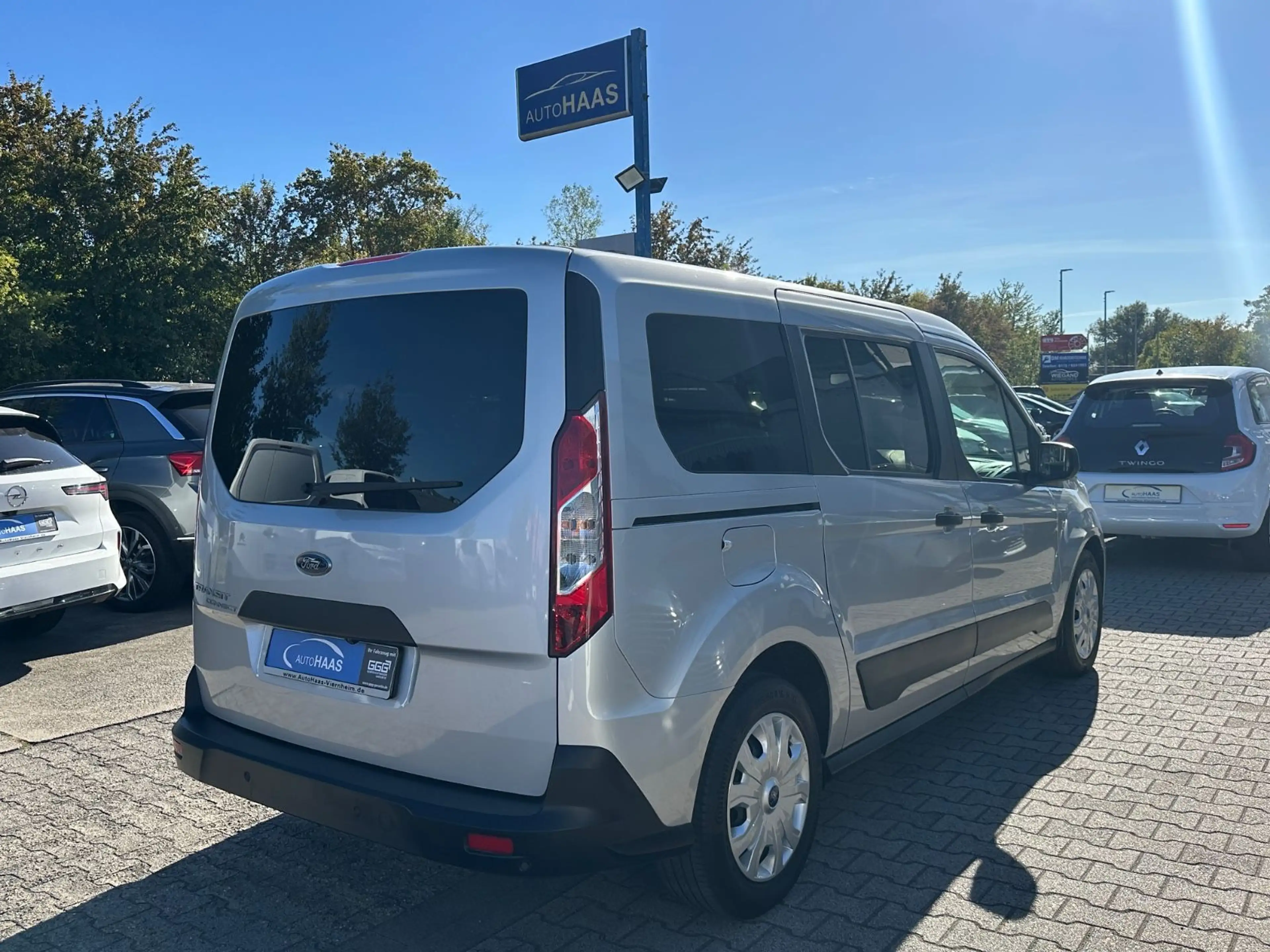 Ford Transit Connect 230* 5-Sitz*StandHeiz*R-Cam*Navi — photo 5