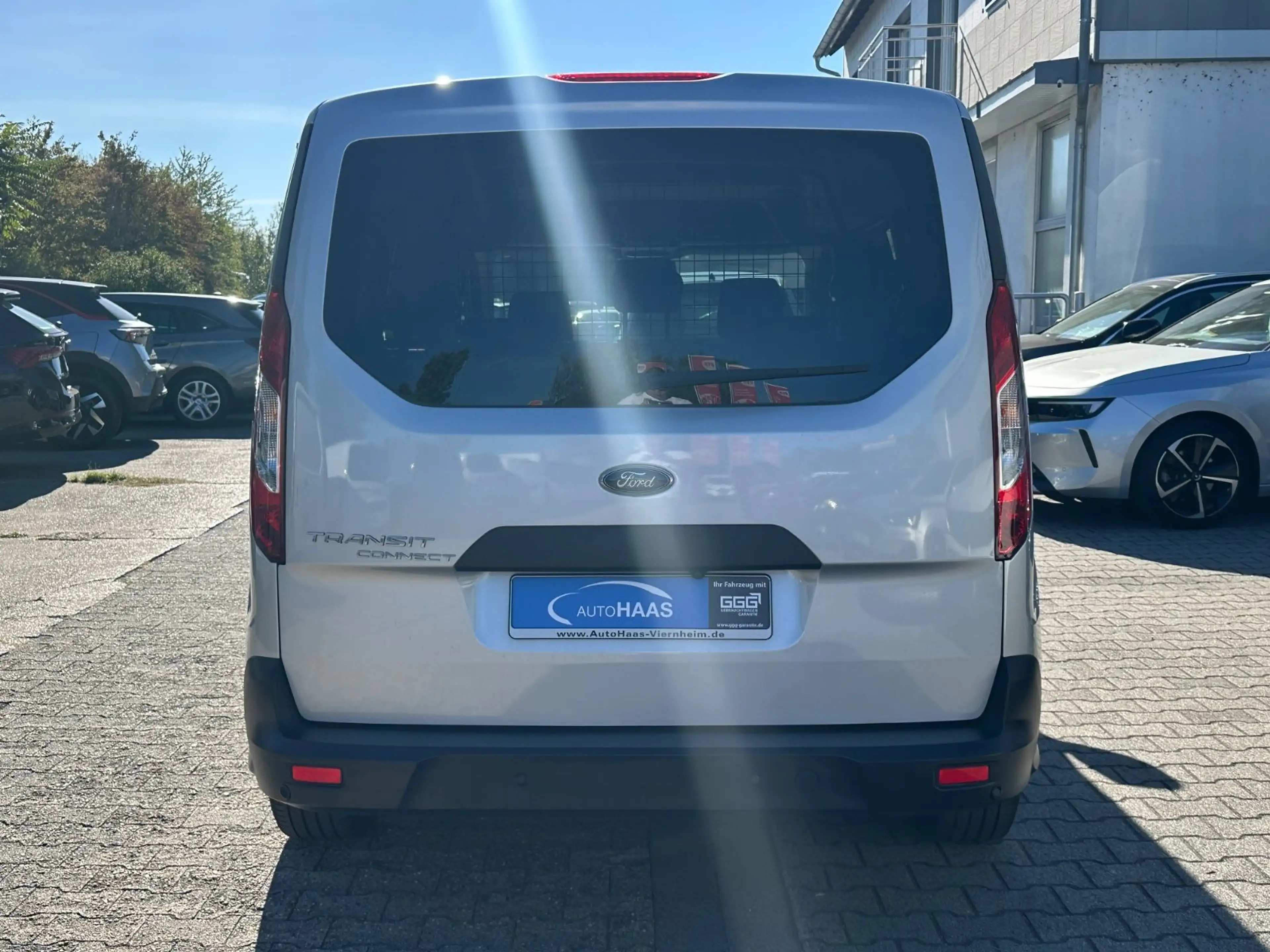 Ford Transit Connect 230* 5-Sitz*StandHeiz*R-Cam*Navi — photo 4