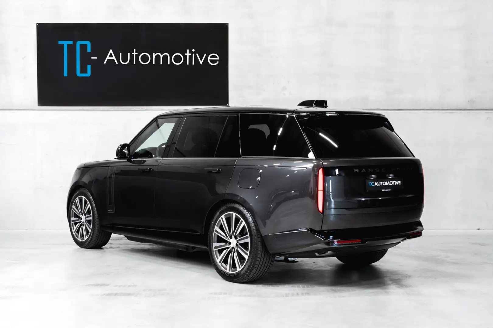 Land Rover Range Rover P460e LWB Autobiography 25MY Grijs - 2