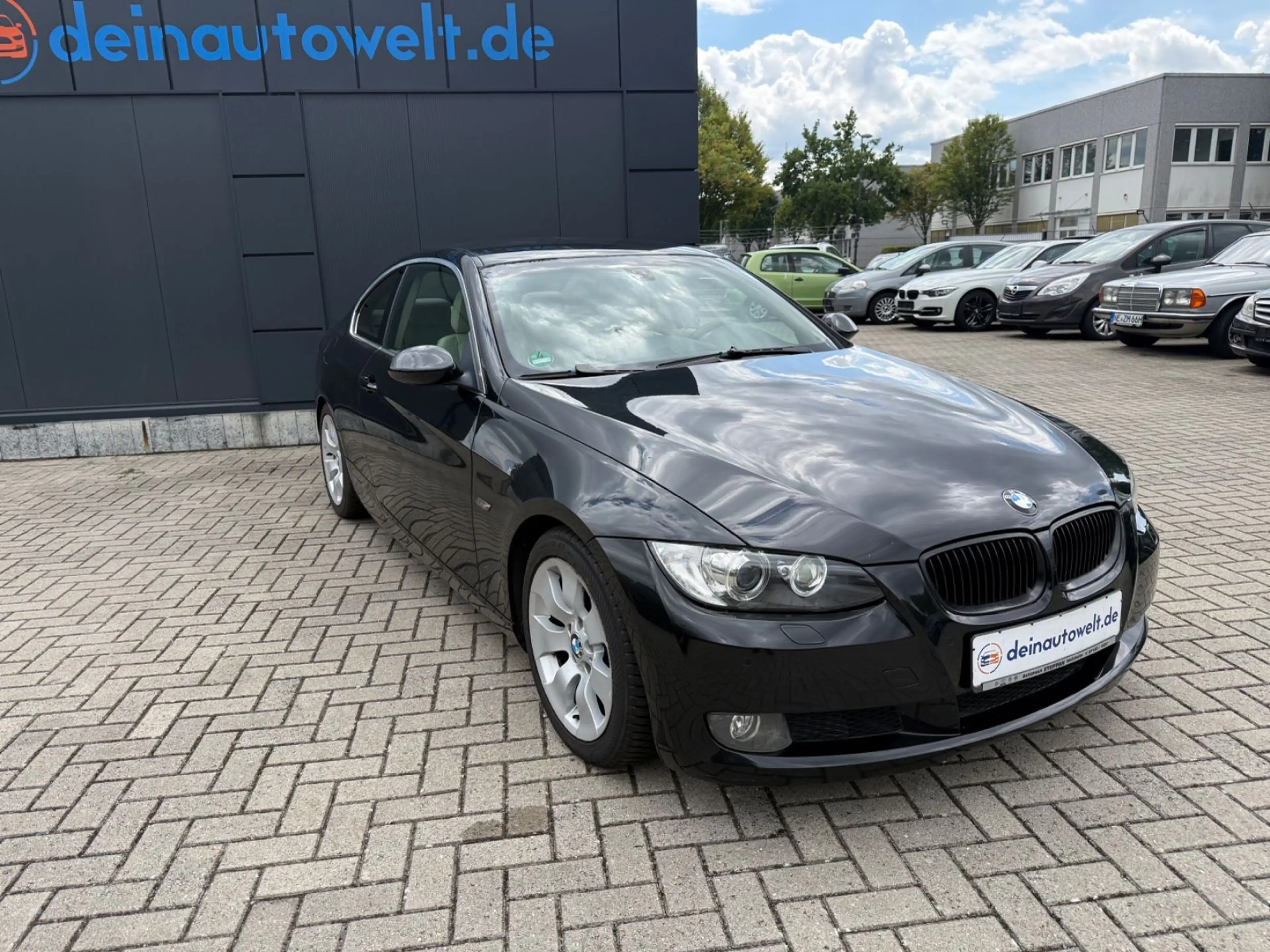 BMW 325 i 3 Coupe  *Navi *Automatik*TüvNeu — photo 3