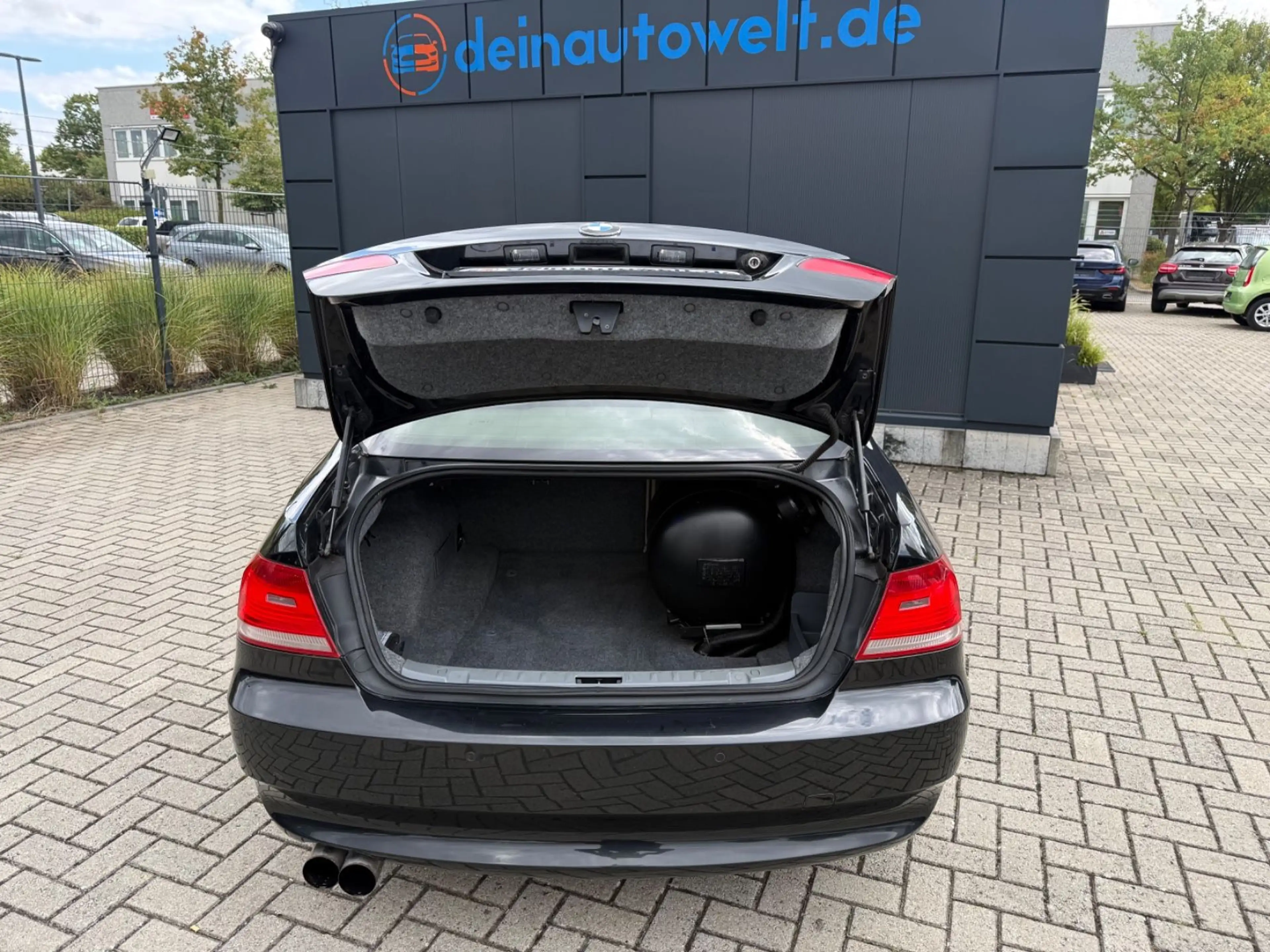 BMW 325 i 3 Coupe  *Navi *Automatik*TüvNeu — photo 9