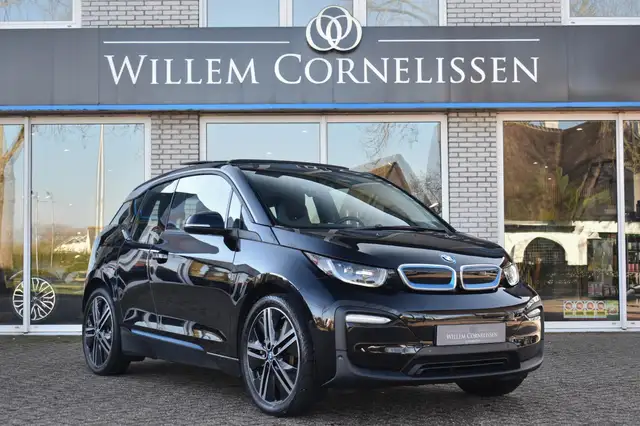 BMW i3 Basis 120Ah 42 kWh Pano Stoelverwarming Navi