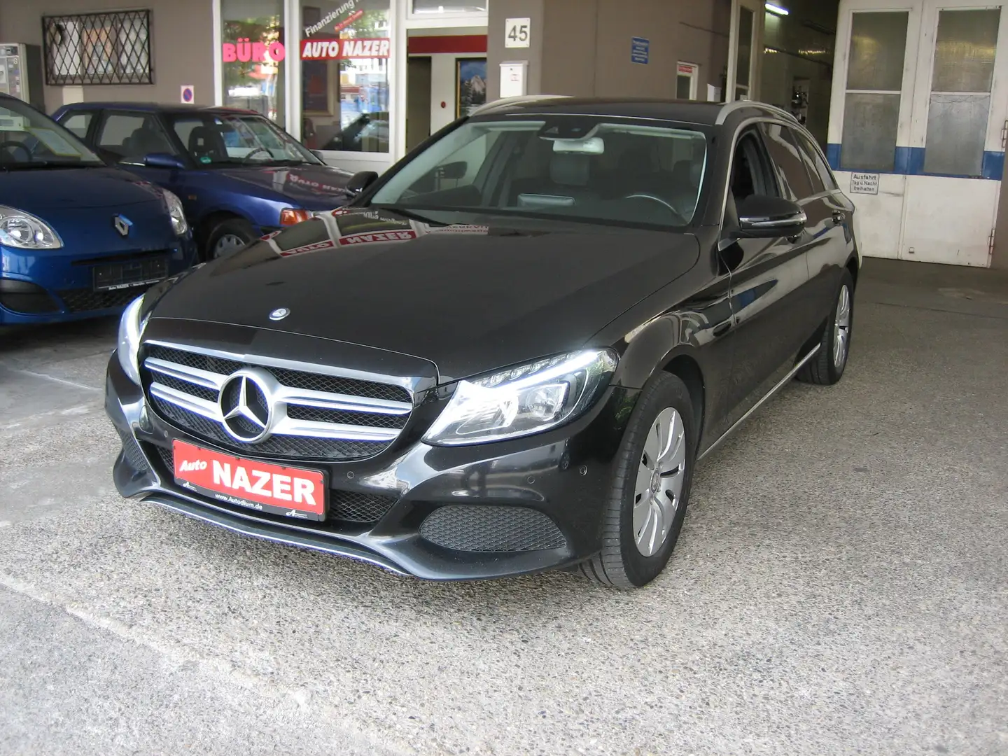 Mercedes-Benz C 220 T BlueTec / d - AVANTGARDE Schwarz - 2