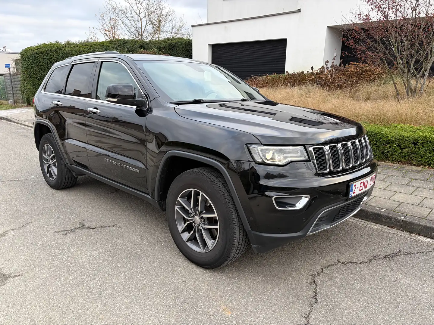 Jeep Grand Cherokee Grand Cherokee 3.0 V6 270PK 4x4 Automatik Overland Noir - 1
