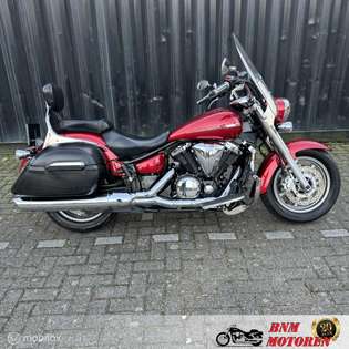 Yamaha XVS 1300 1300A Midnight Star