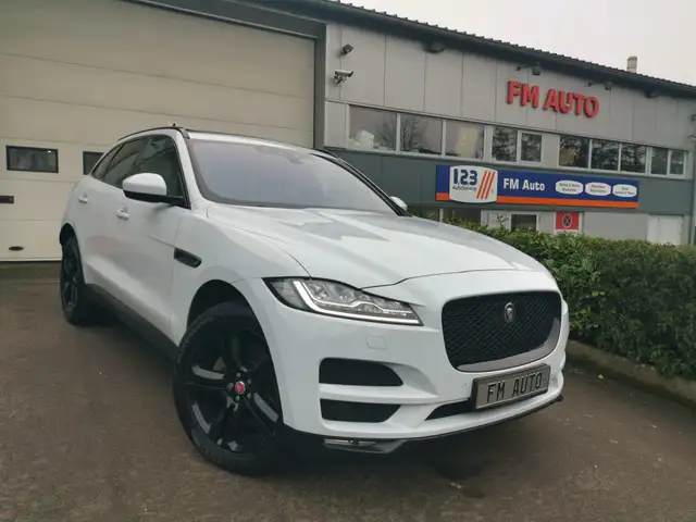 Jaguar F-Pace 2.0 AWD AUTO. R-SPORT