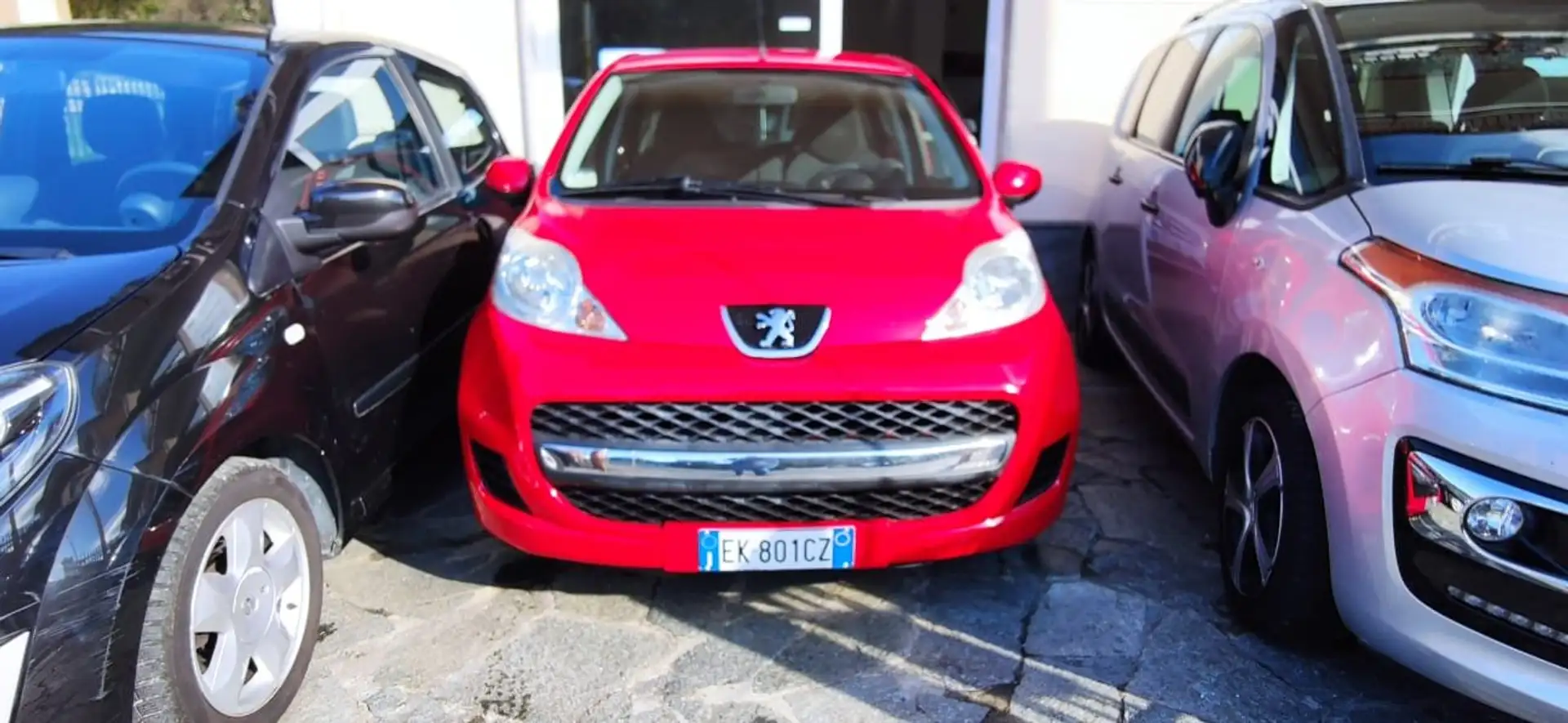 Peugeot 107 107 1.0 12v Allure (sweet years) 5p 2tronic FL Piros - 2