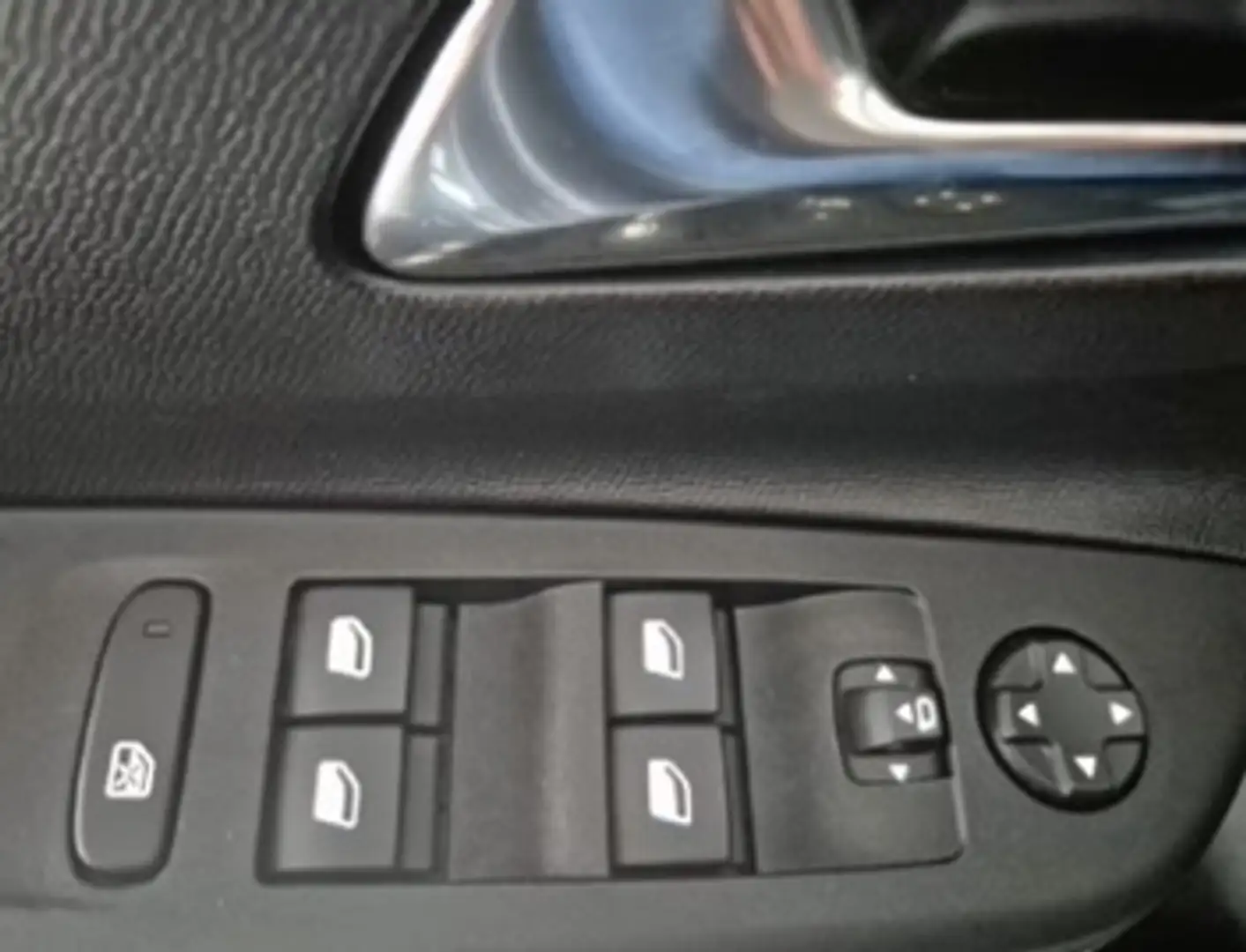 Opel Corsa Corsa 1.2 Turbo 100 ch  Edition Noir - 2