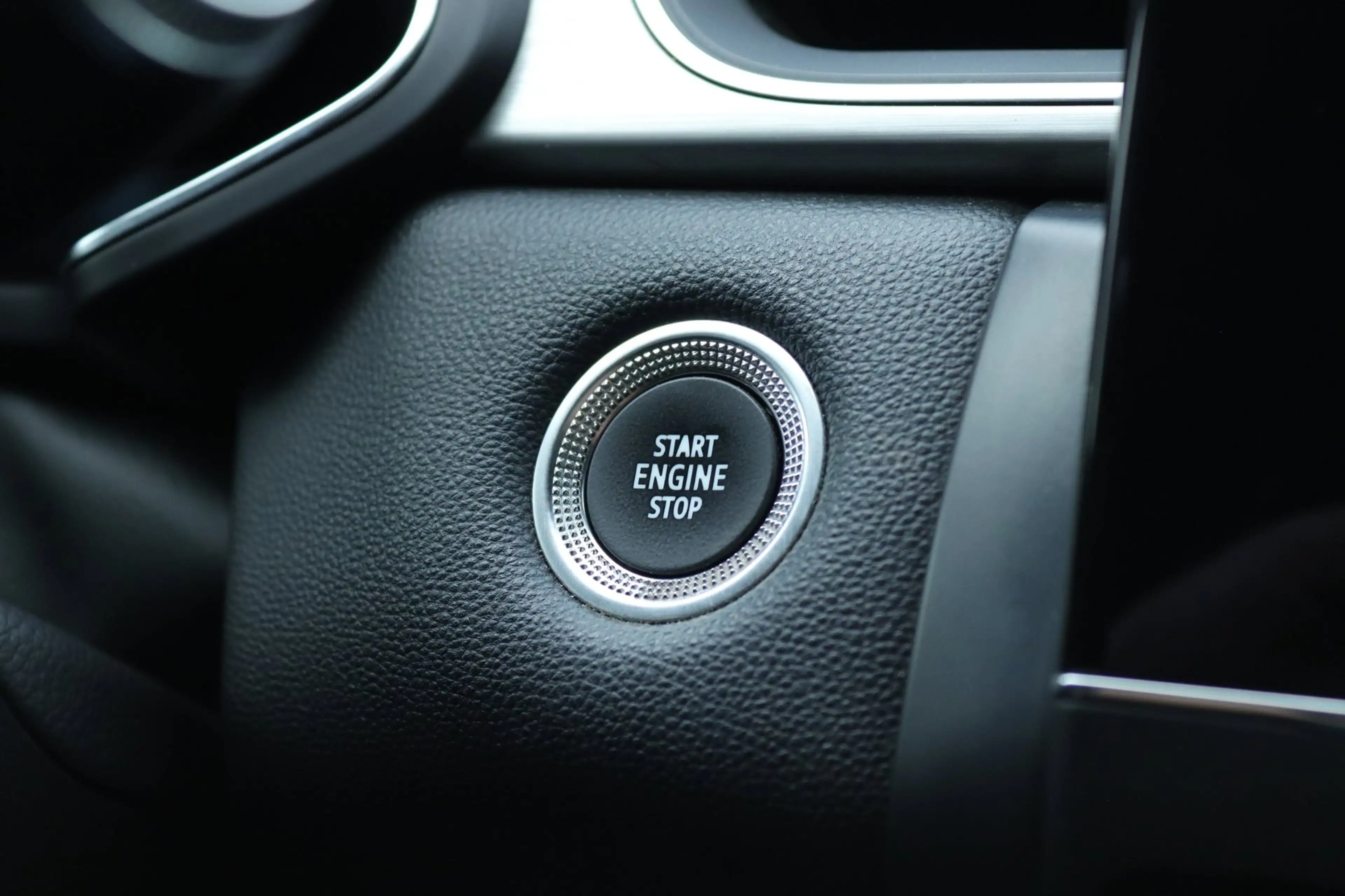 Renault Captur 1.6 E-Tech Plug-in Hybrid / Carplay / Camera — photo 23