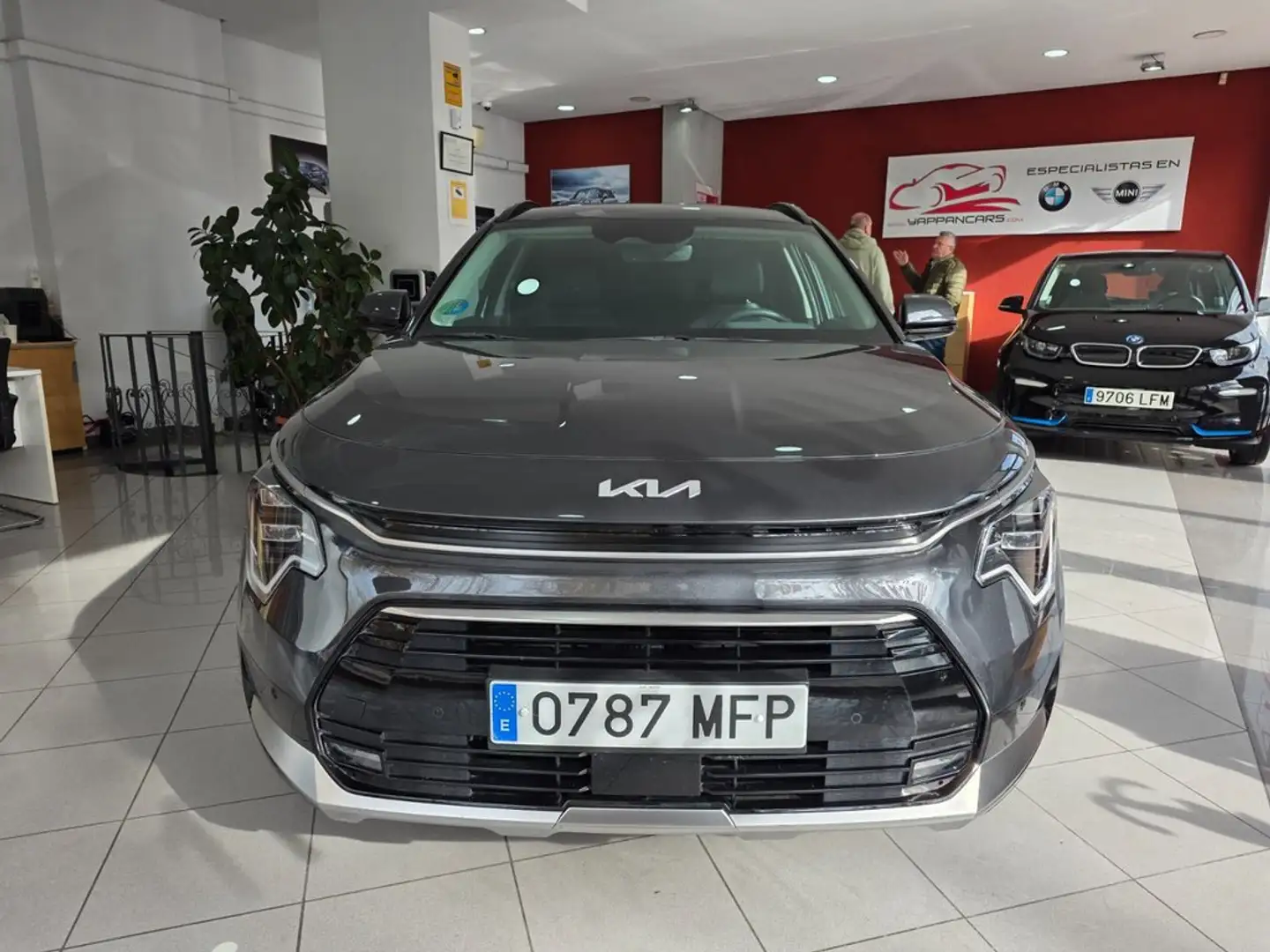 Kia Niro 1.6 GDi HEV 104kW (141CV) Drive Gris - 2