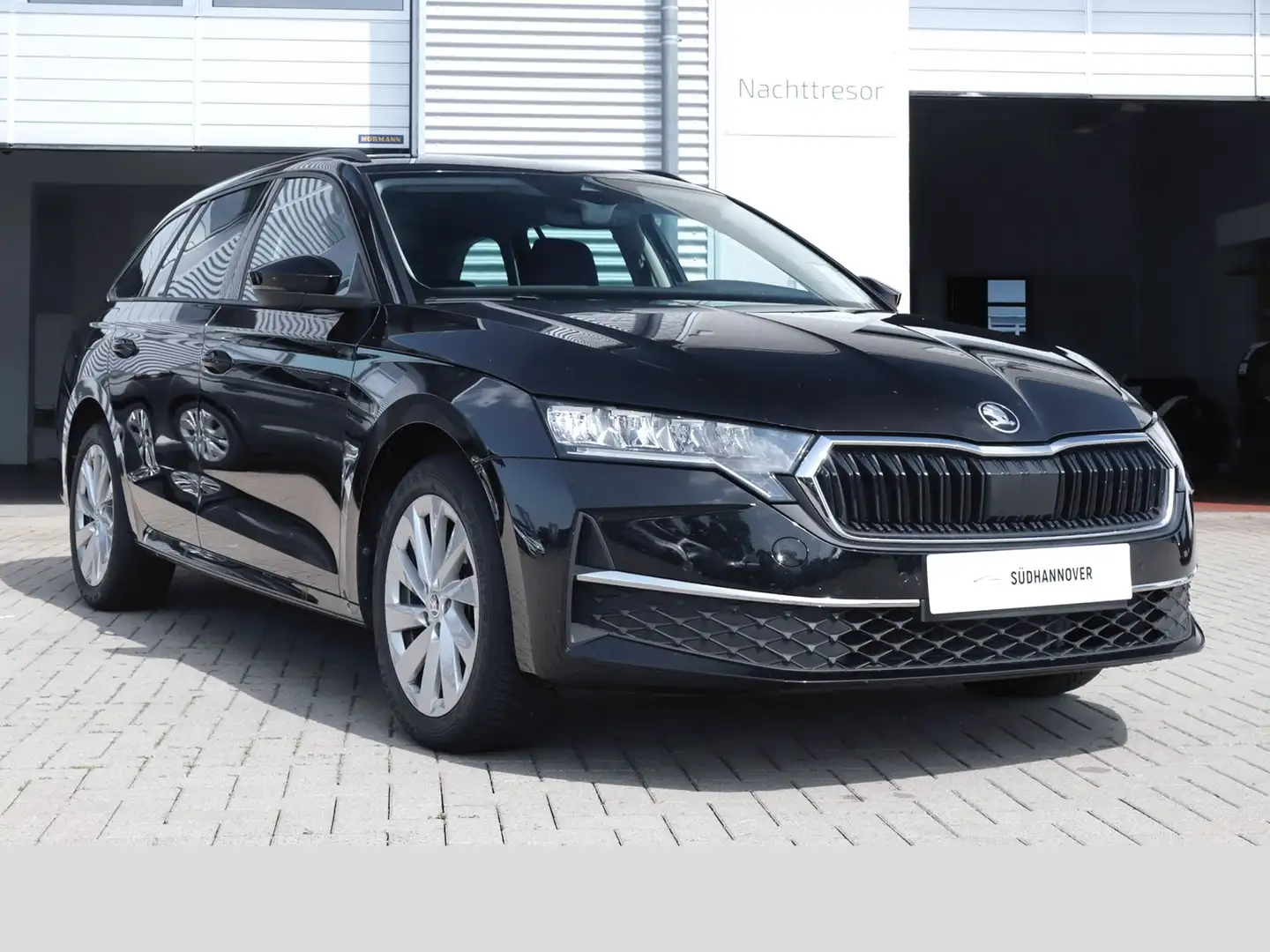 Skoda Octavia Combi Selection 1.5 TSI NAVI+LED+SHZ+PDC Schwarz - 2