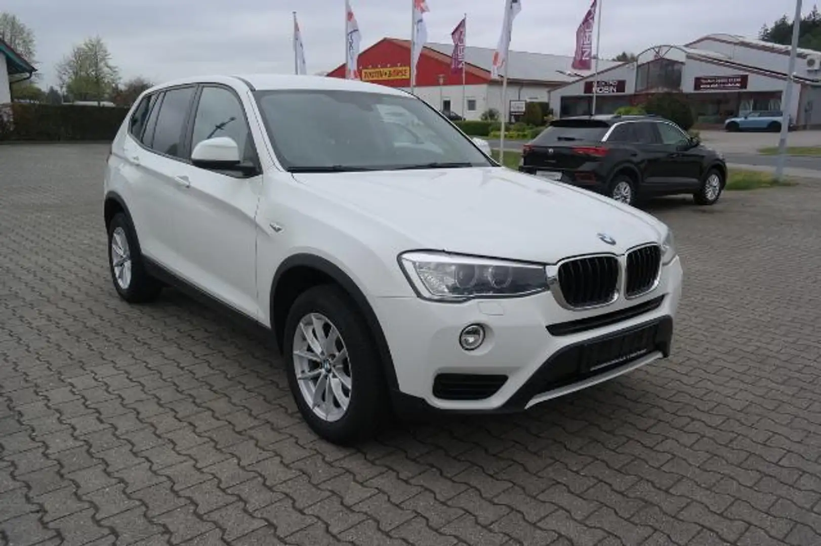 BMW X3 sDrive 18d Advantage Stdhzg AHK - 2