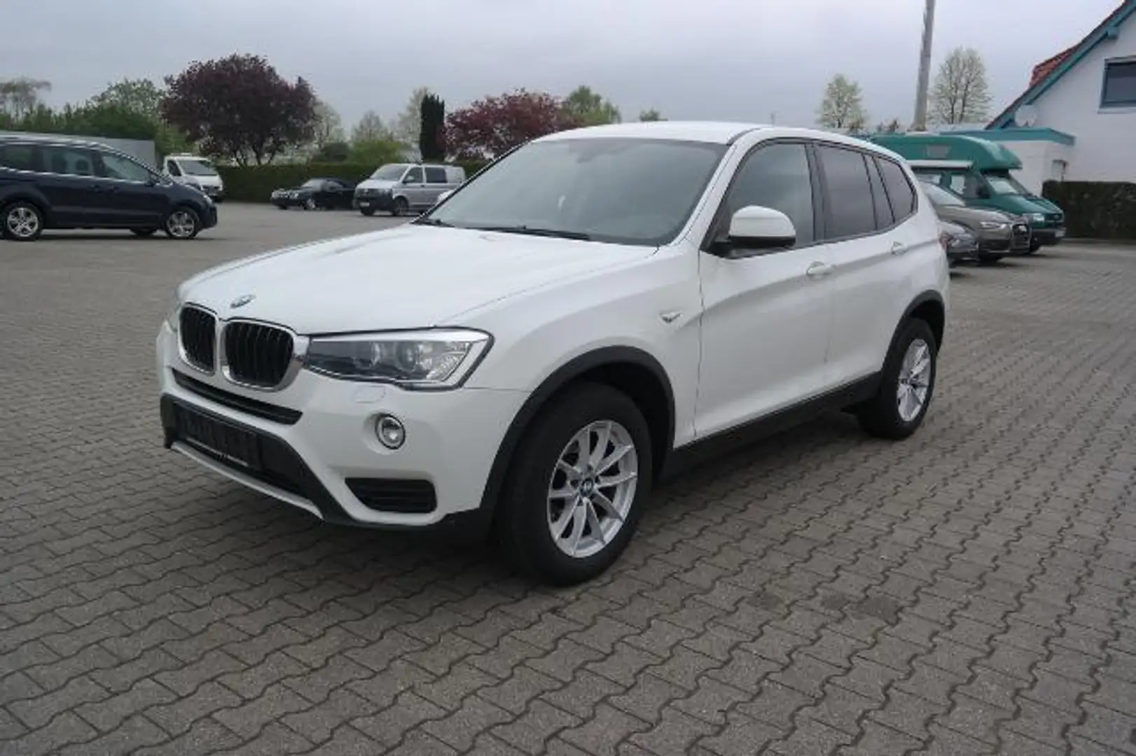 BMW X3 sDrive 18d Advantage Stdhzg AHK - 1