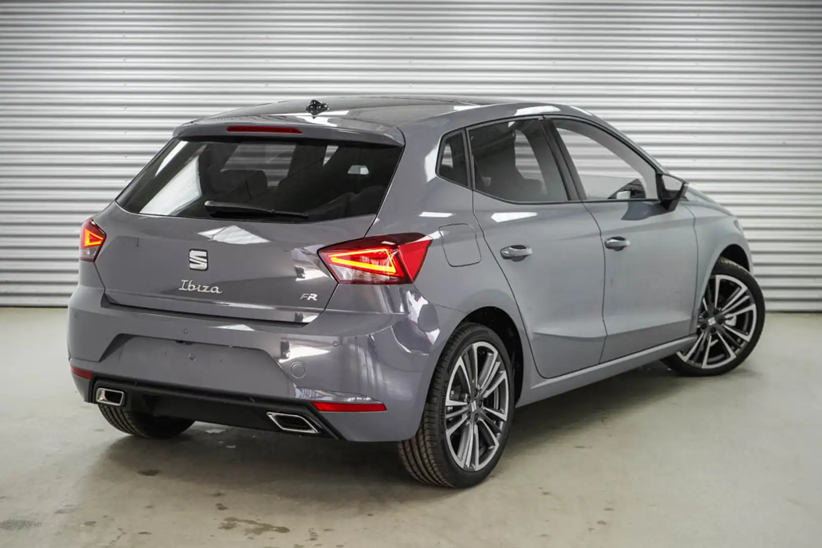 SEAT Ibiza 1,5 TSI DSG FR - LAGER Šedá - 2