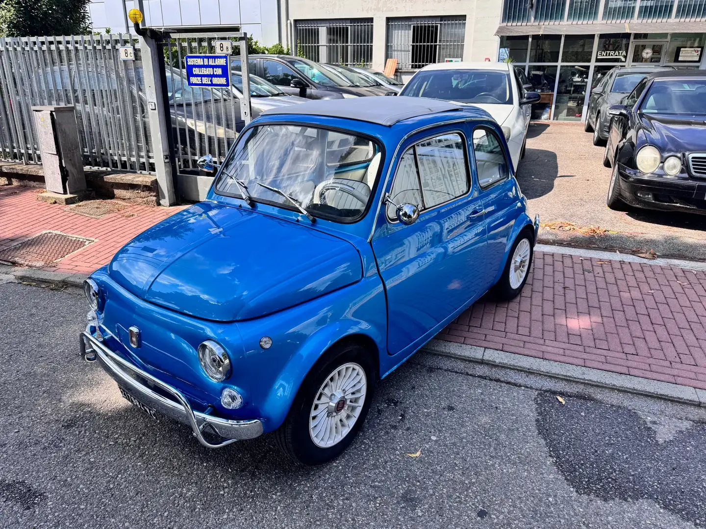 Fiat 500 110 F Berlina 500L Bleu - 1