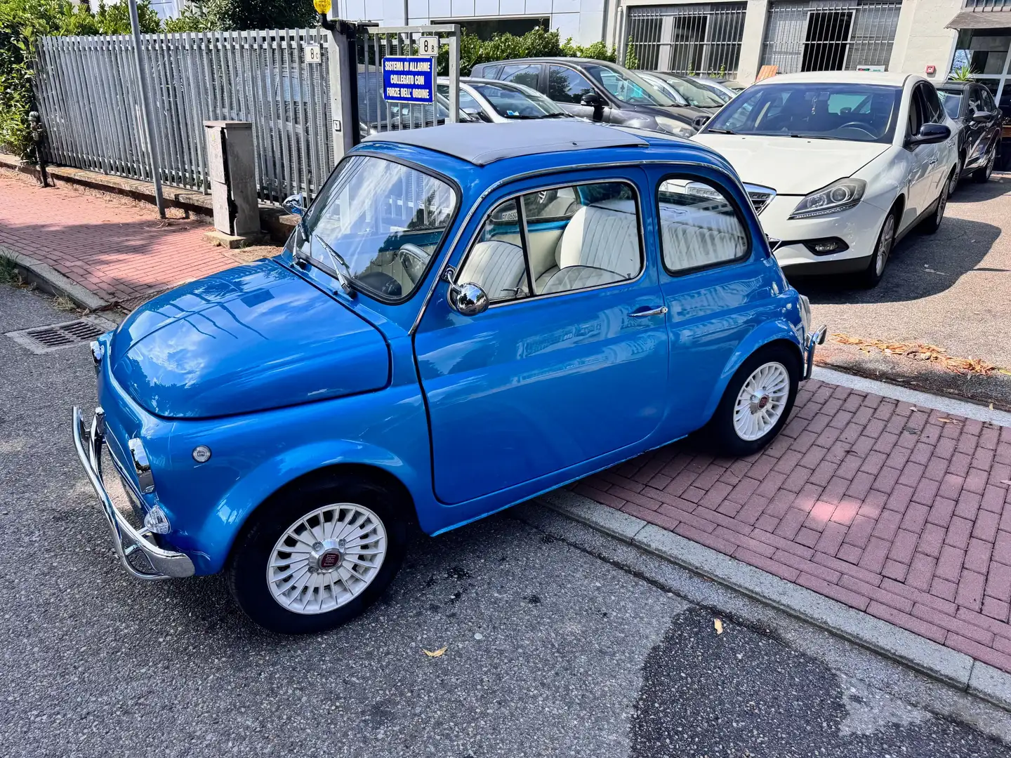 Fiat 500 110 F Berlina 500L Bleu - 2