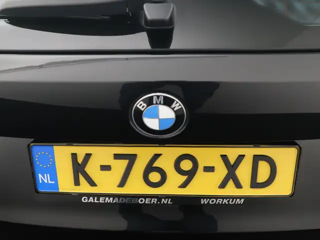 BMW 3 Series view 23