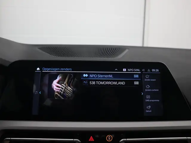 BMW 3 Series view 27