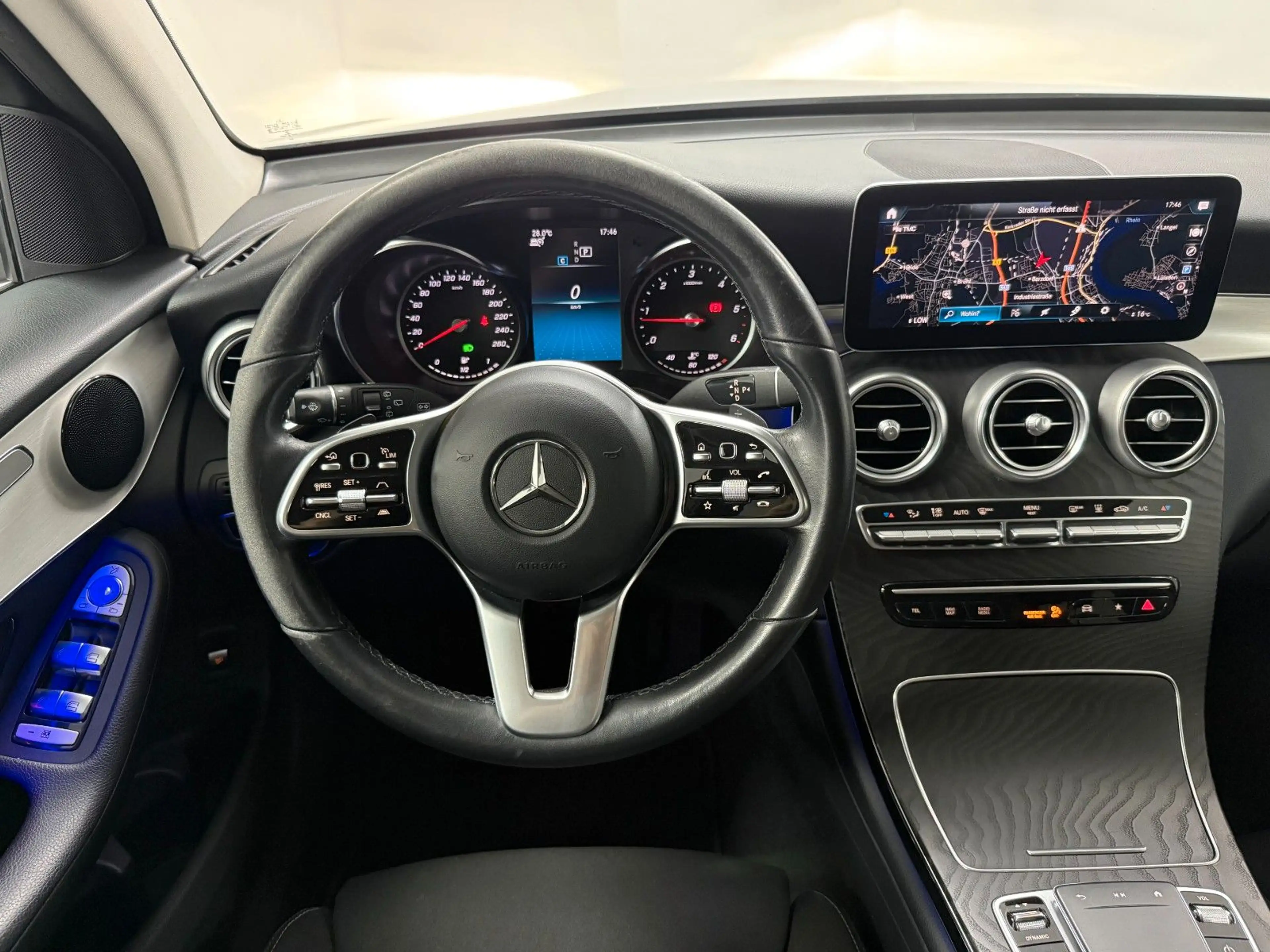 Mercedes-Benz GLC 220 d 4MATIC/LED/KAMERA/SHZ/DISTR/NAVI/CARPLA — photo 14