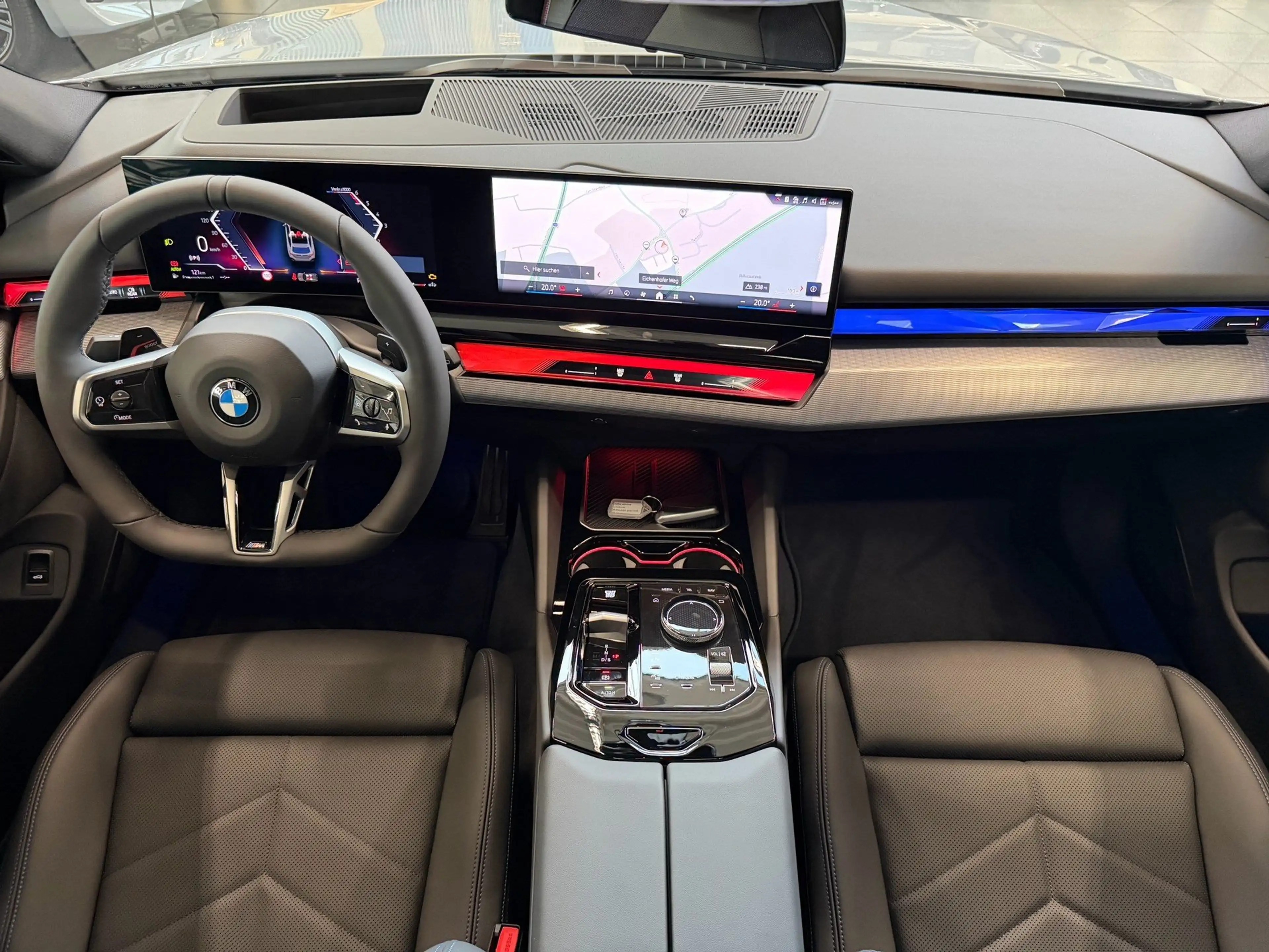 BMW 520 d xDrive Touring M Sport Pro DA Prof PA+ HuD B/W 1 — photo 13