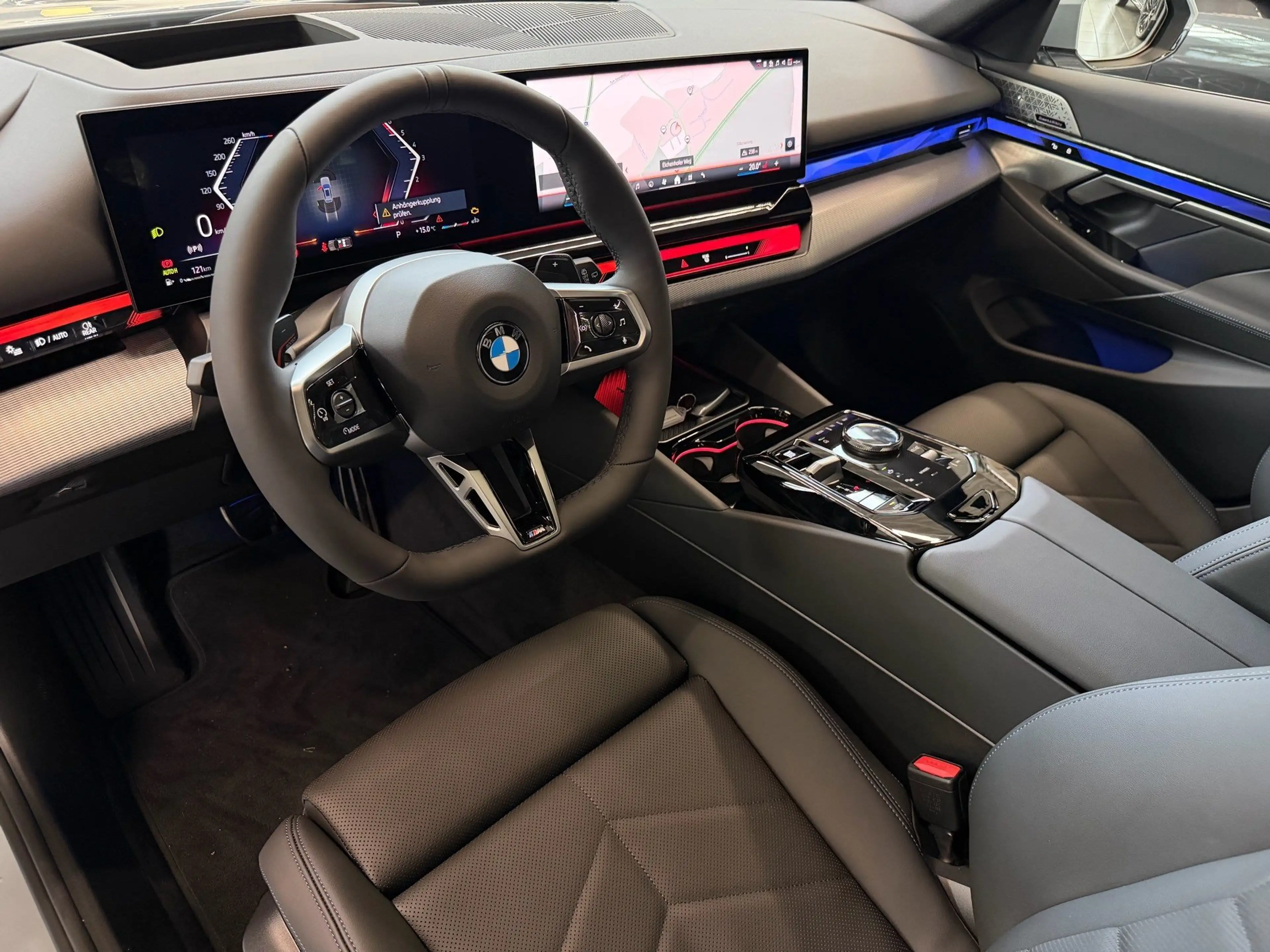 BMW 520 d xDrive Touring M Sport Pro DA Prof PA+ HuD B/W 1 — photo 11