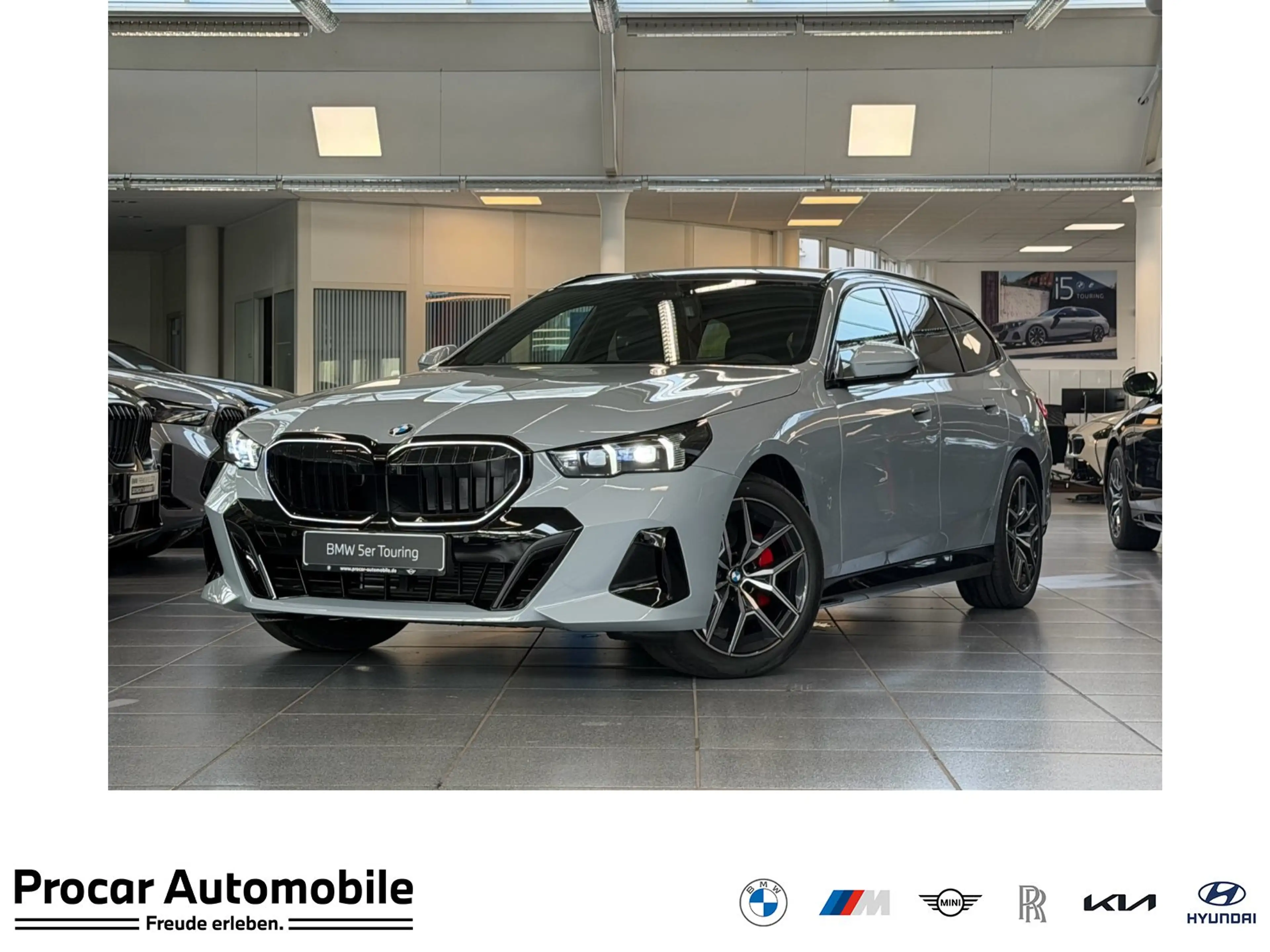 BMW 520 d xDrive Touring M Sport Pro DA Prof PA+ HuD B/W 1