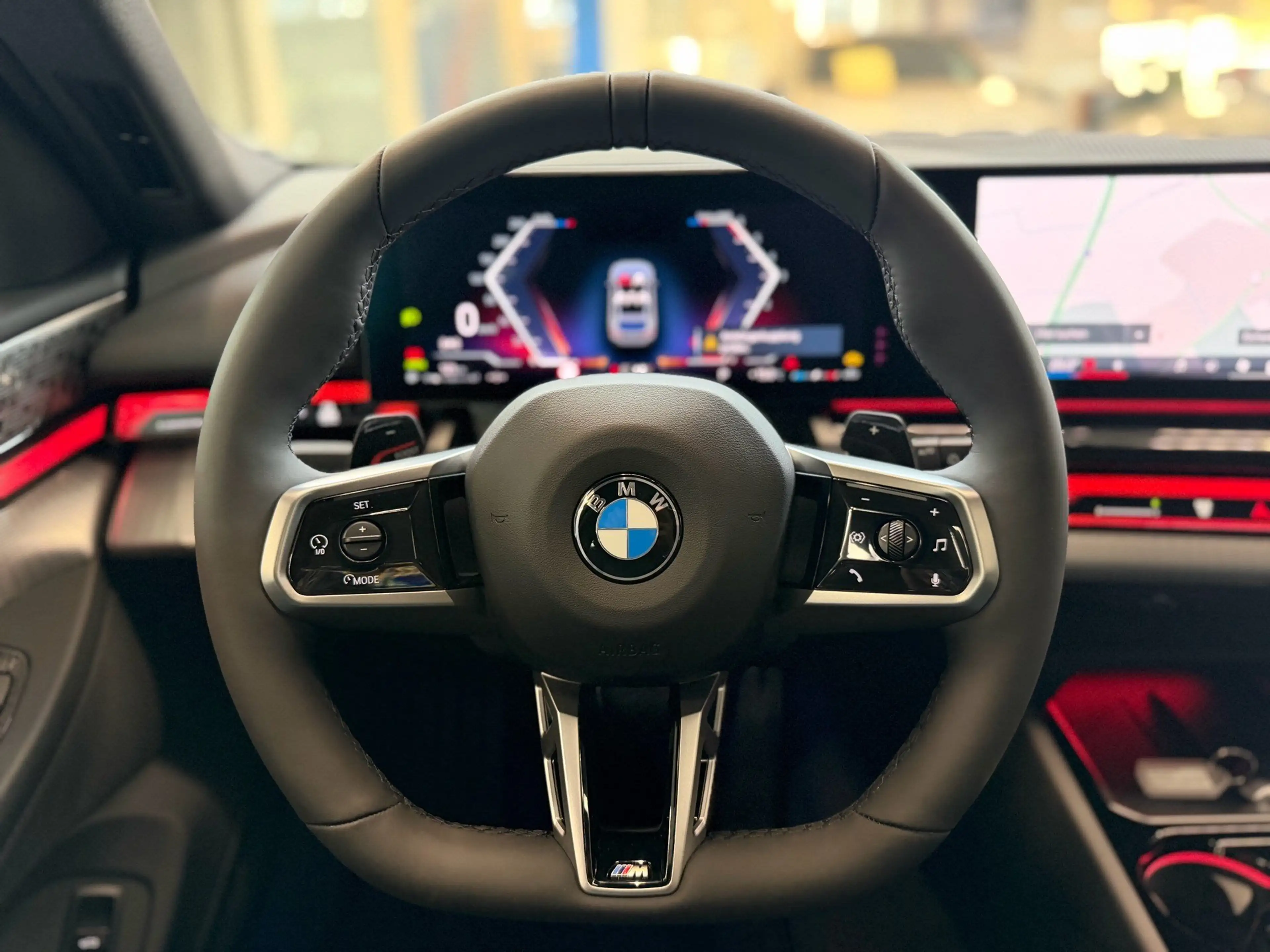 BMW 520 d xDrive Touring M Sport Pro DA Prof PA+ HuD B/W 1 — photo 7