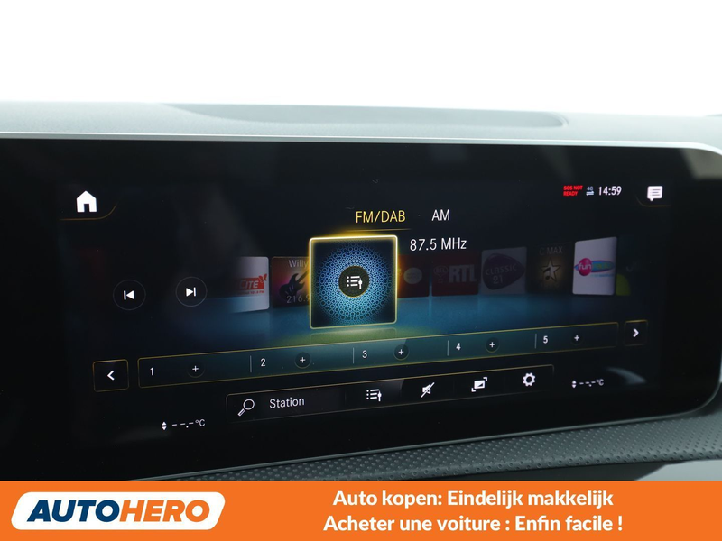 Mercedes-Benz CLA 180 CLA 180 Shooting Brake AMG Line — photo 9