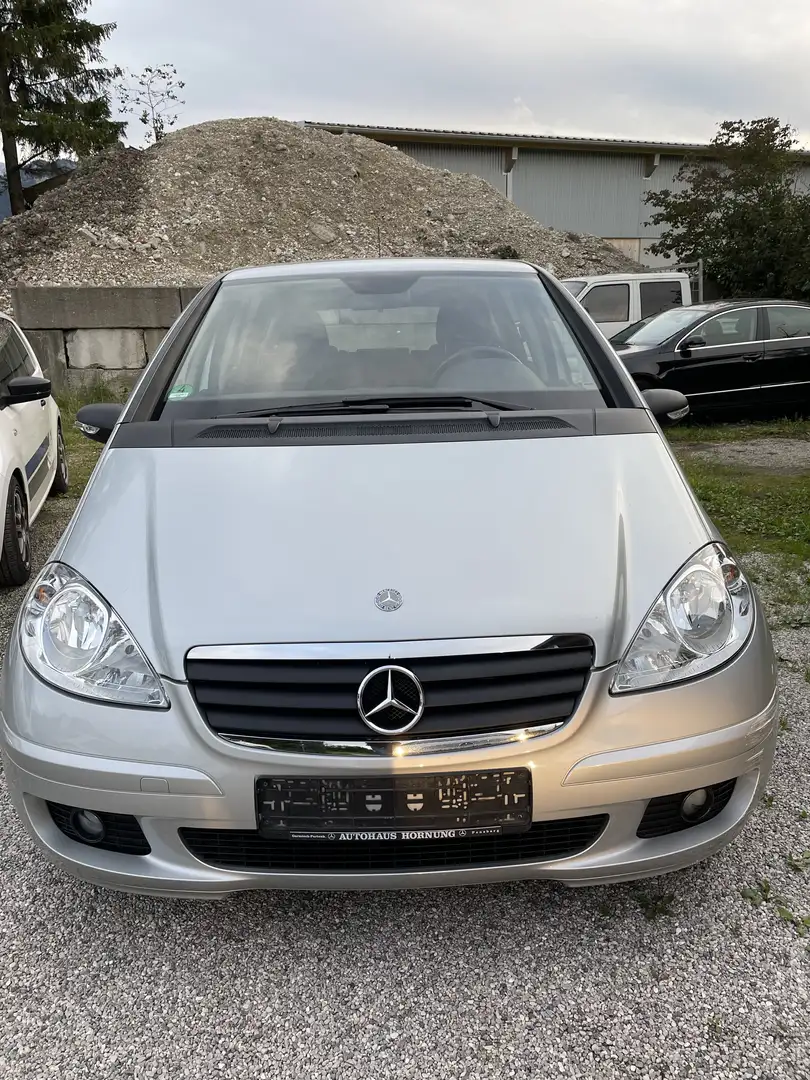Mercedes-Benz A 150 A-Klasse 5-Türer Silber - 1