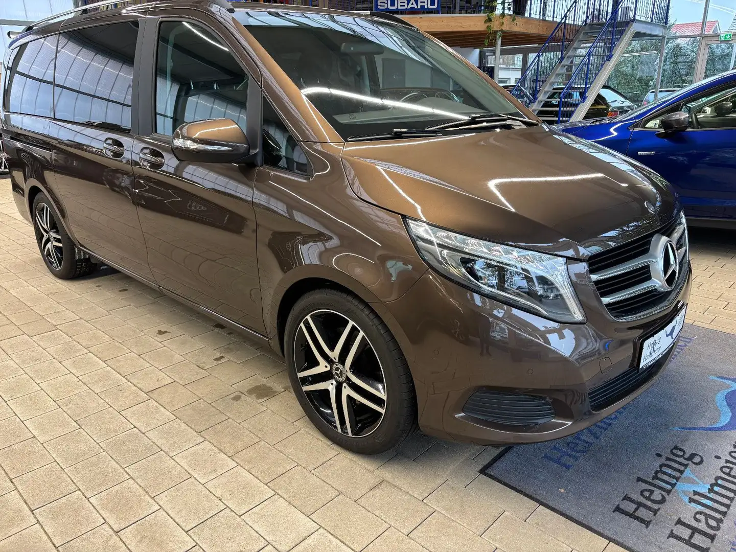 Mercedes-Benz V 220 V -Klasse   220 CDI  EDITION lang Fahrradt Maro - 2