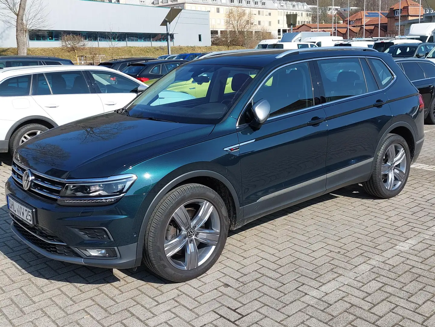 Volkswagen Tiguan Allspace Tiguan Allspace 2.0 TSI 4Motion DSG Highline Grün - 1