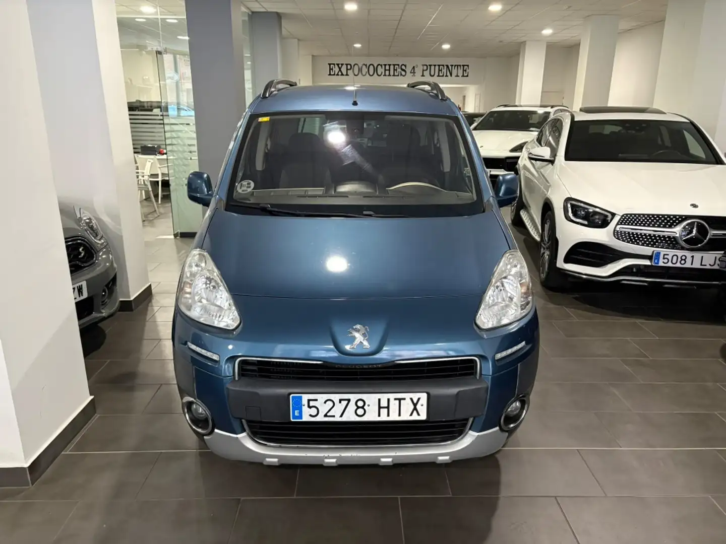 Peugeot Partner Tepee 1.6e-HDI STT Outdoor 92 Azul - 2