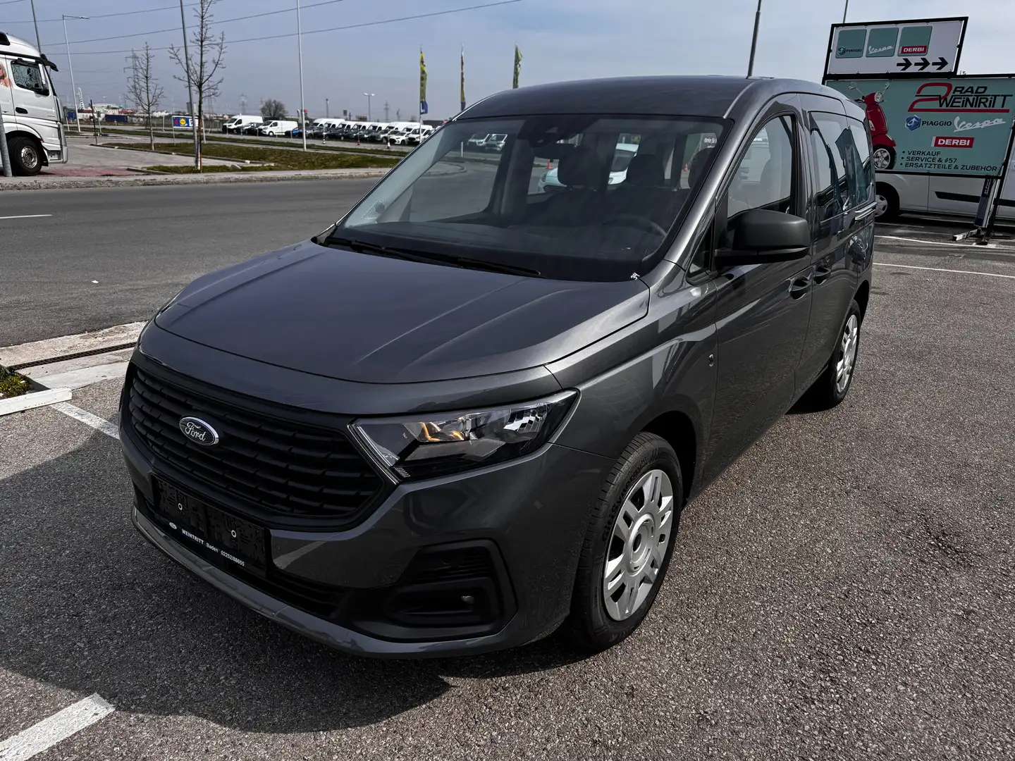 Ford Tourneo Connect 1.5 EcoBoost Trend Grau - 1