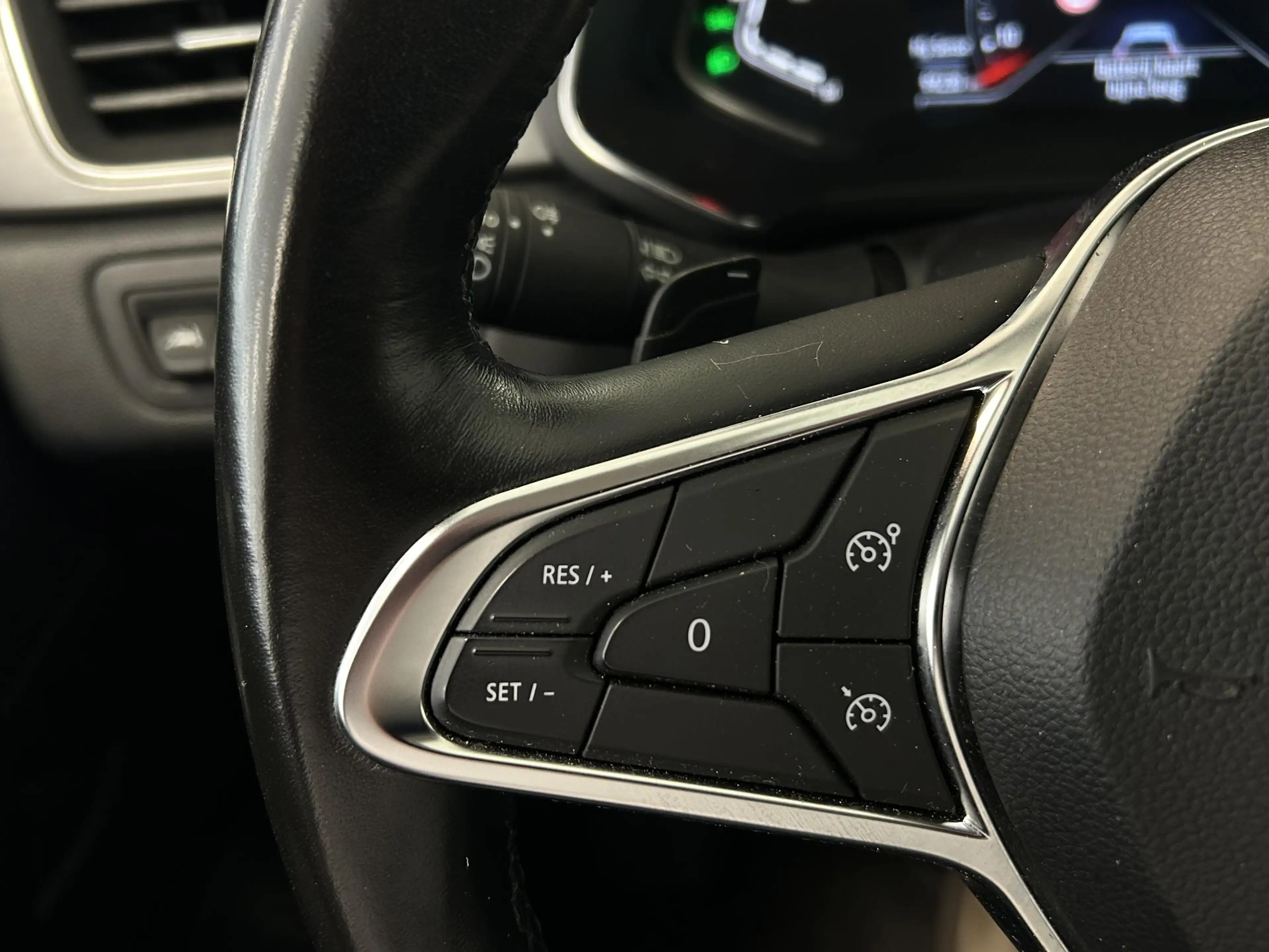 Renault Captur 1.3 TCe 130 Edition One | BOSE audio | Camera | Na — photo 22
