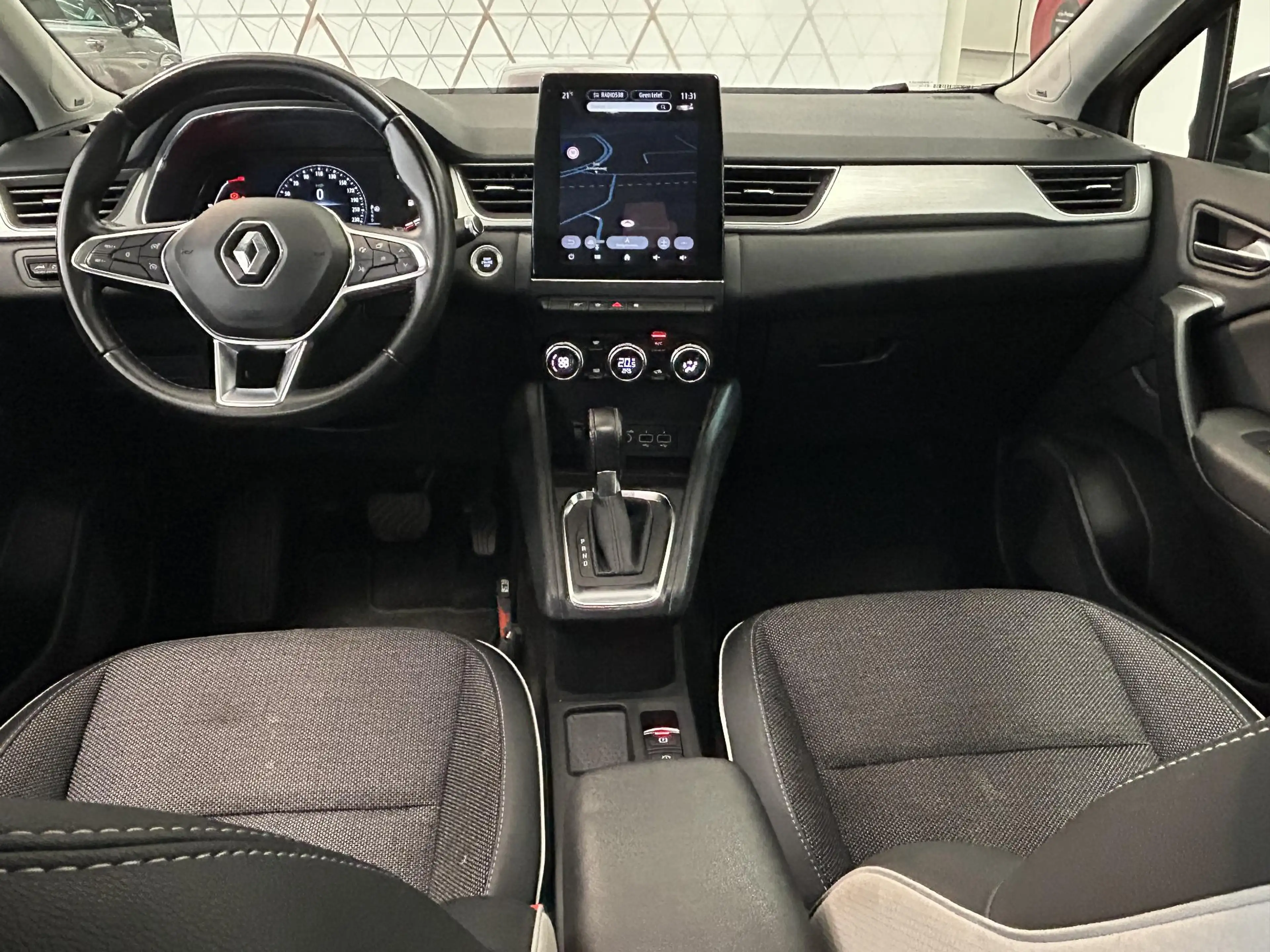 Renault Captur 1.3 TCe 130 Edition One | BOSE audio | Camera | Na — photo 3