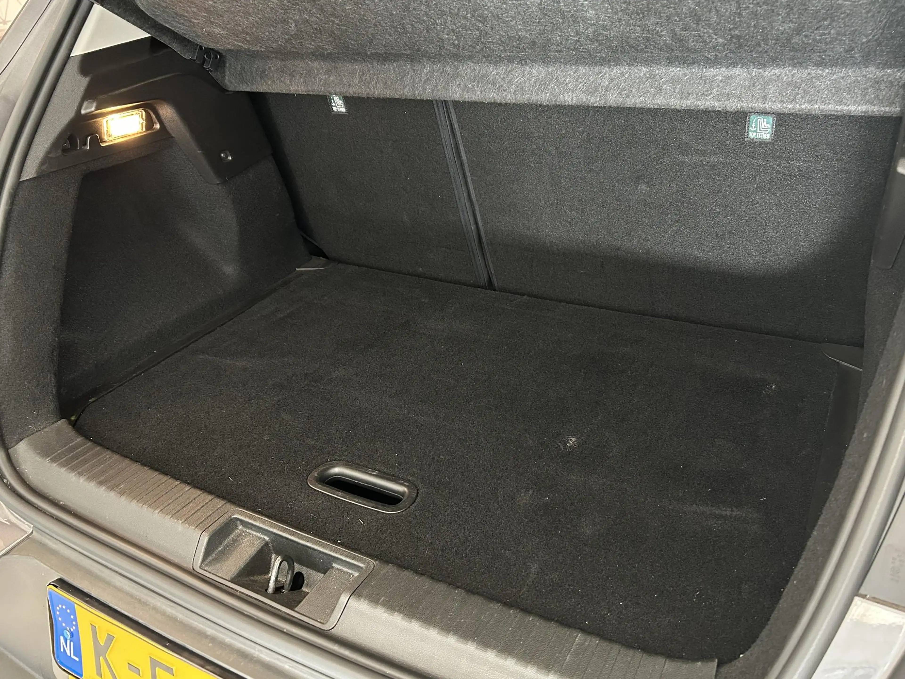 Renault Captur 1.3 TCe 130 Edition One | BOSE audio | Camera | Na — photo 9