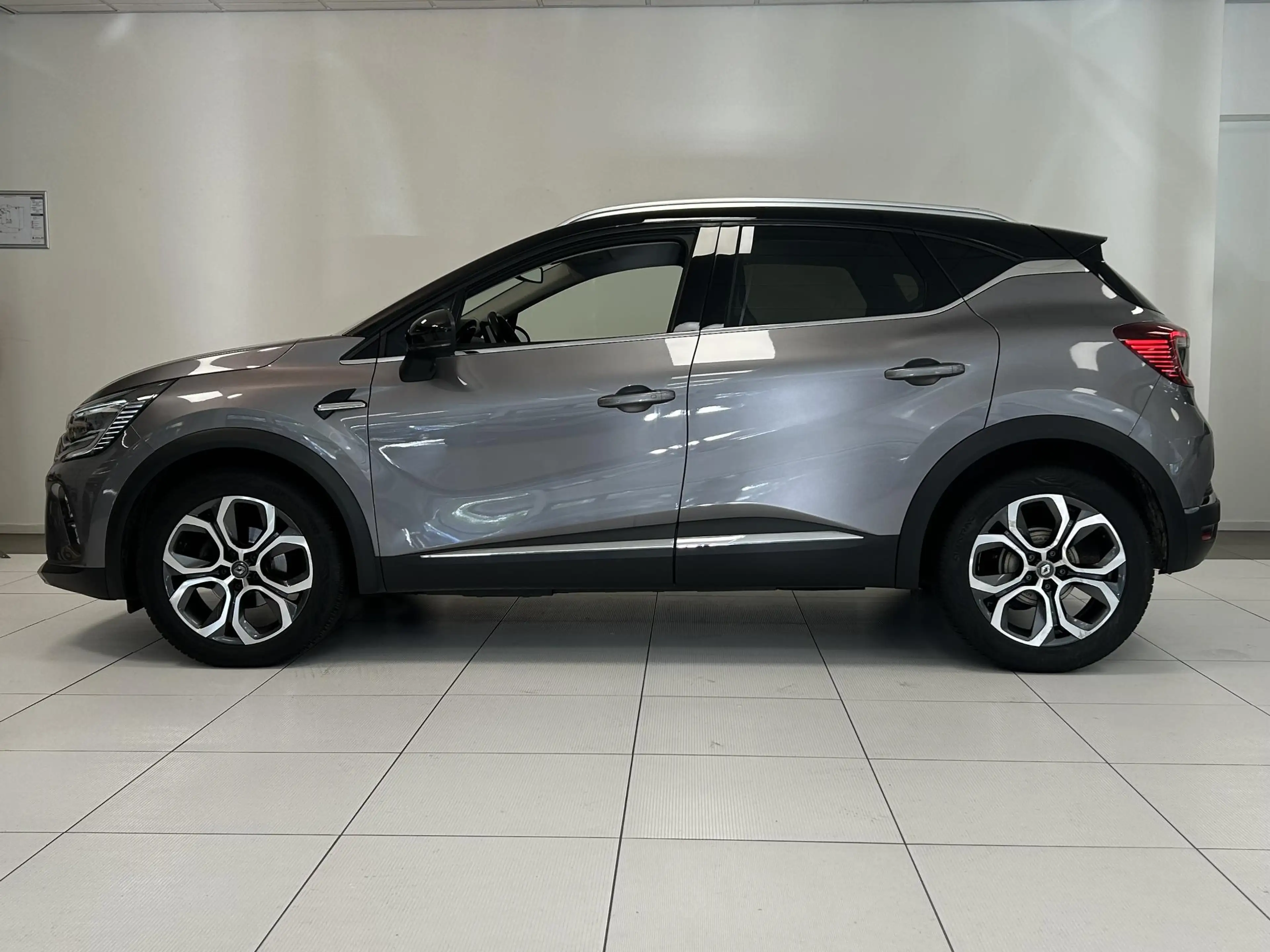 Renault Captur 1.3 TCe 130 Edition One | BOSE audio | Camera | Na — photo 17