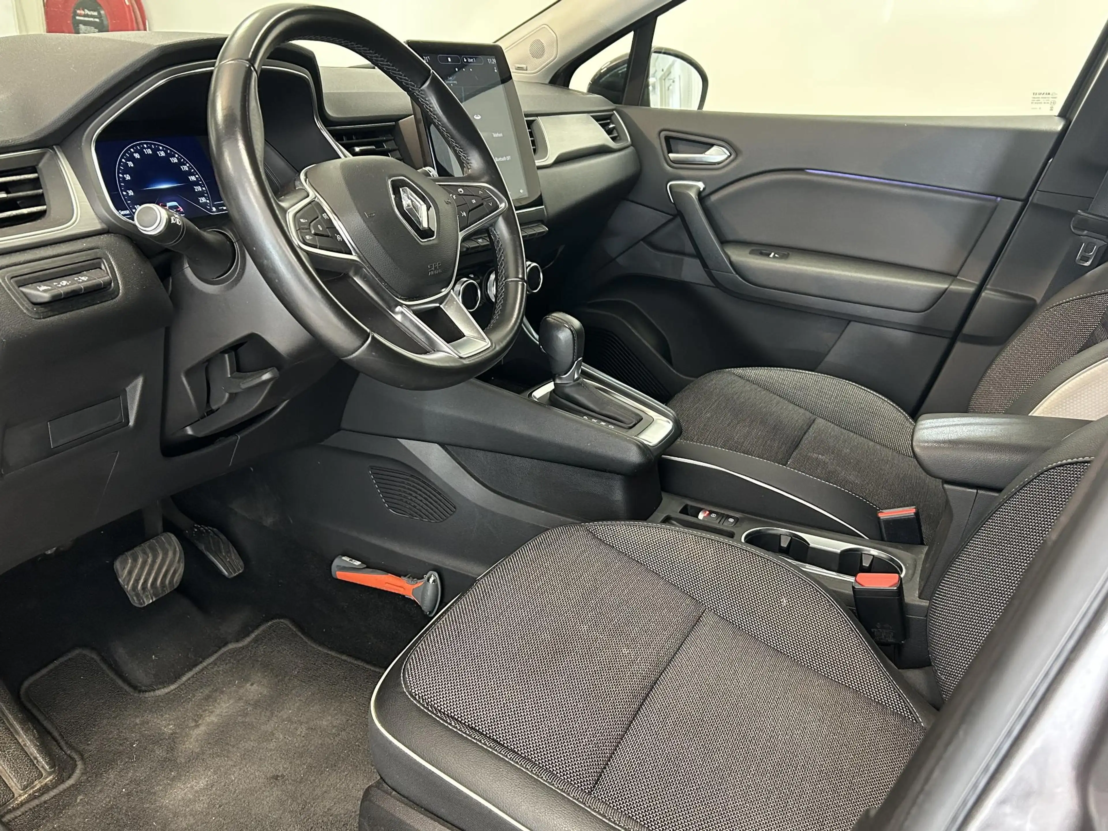 Renault Captur 1.3 TCe 130 Edition One | BOSE audio | Camera | Na — photo 26