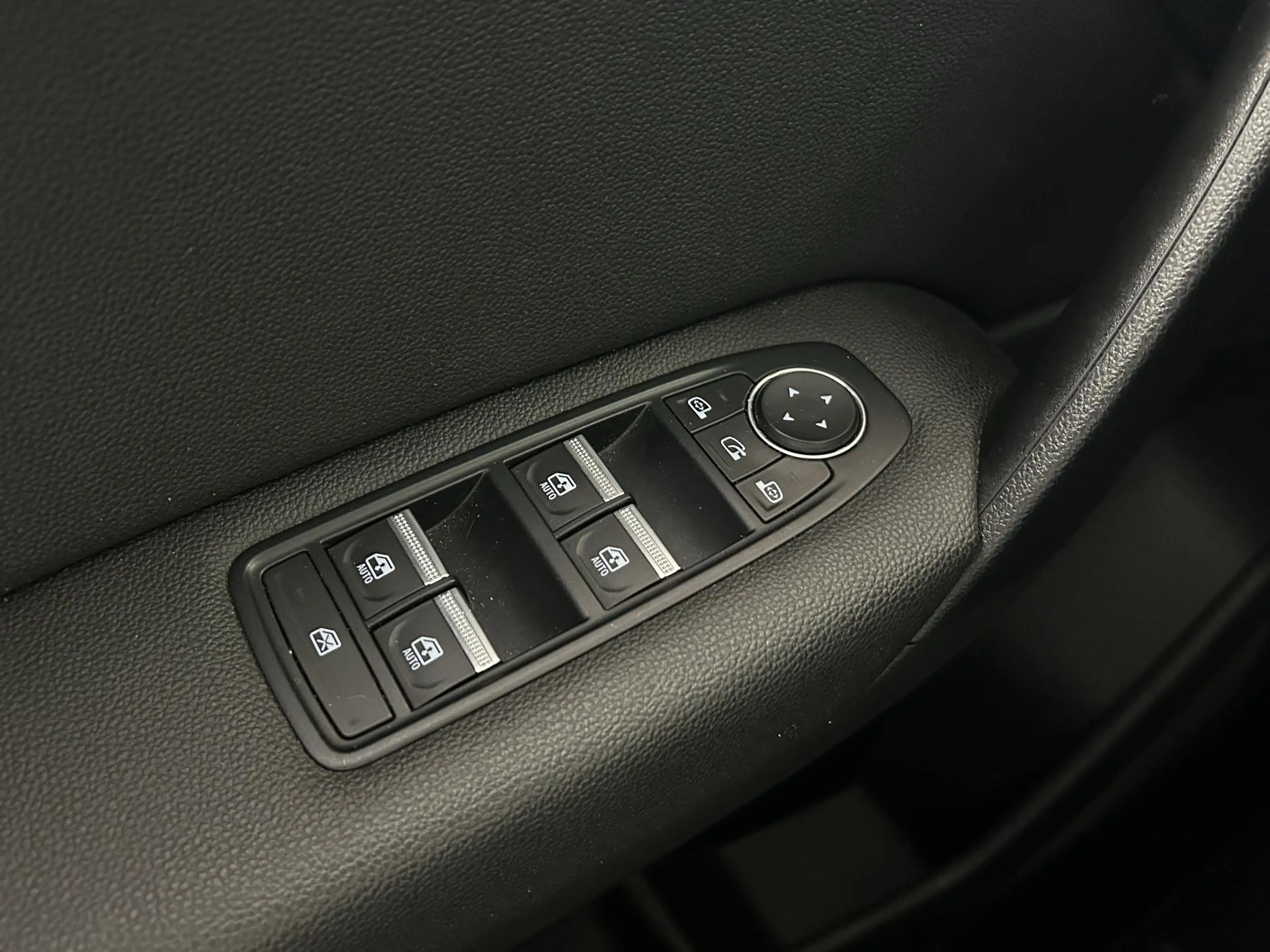 Renault Captur 1.3 TCe 130 Edition One | BOSE audio | Camera | Na — photo 21
